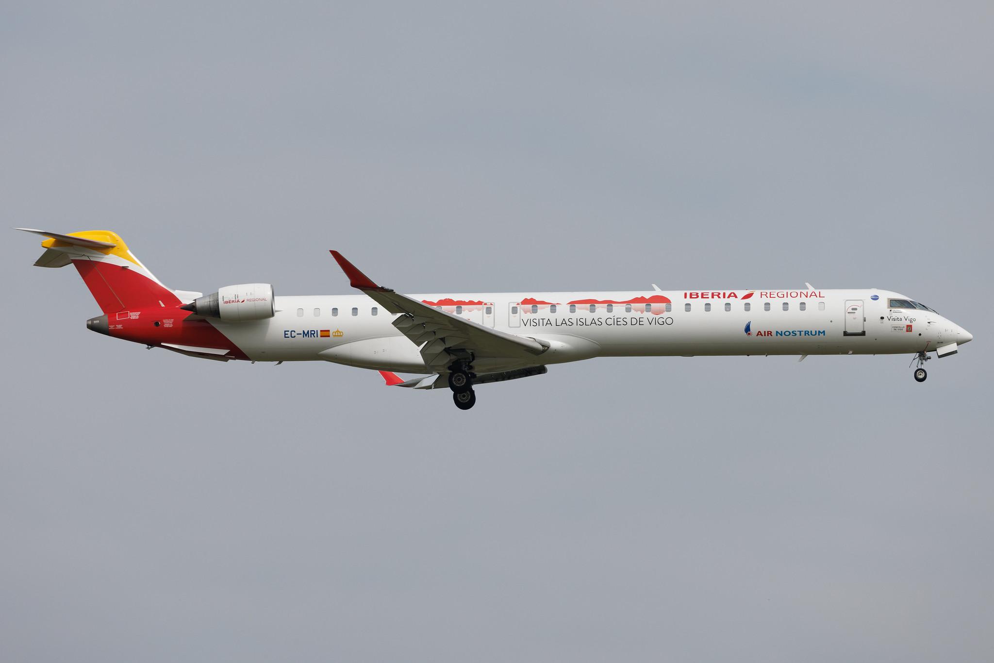 Frankfurt Airport: Iberia Regional (IB / IBE) | Livery: Islas Cies Livery | Operator: Air Nostrum | Mitsubishi CRJ-1000 CRJX | EC-MRI | MSN 19056