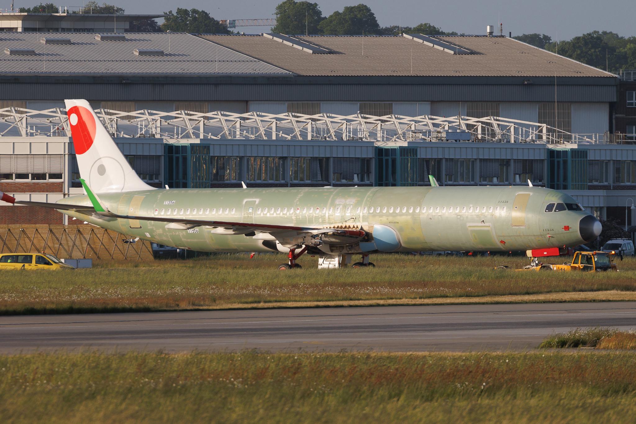 Hamburg Finkenwerder: Viva Aerobus (VB / VIV) | Airbus A321-271NX A21N | D-AZAR | XA- | MSN 11556