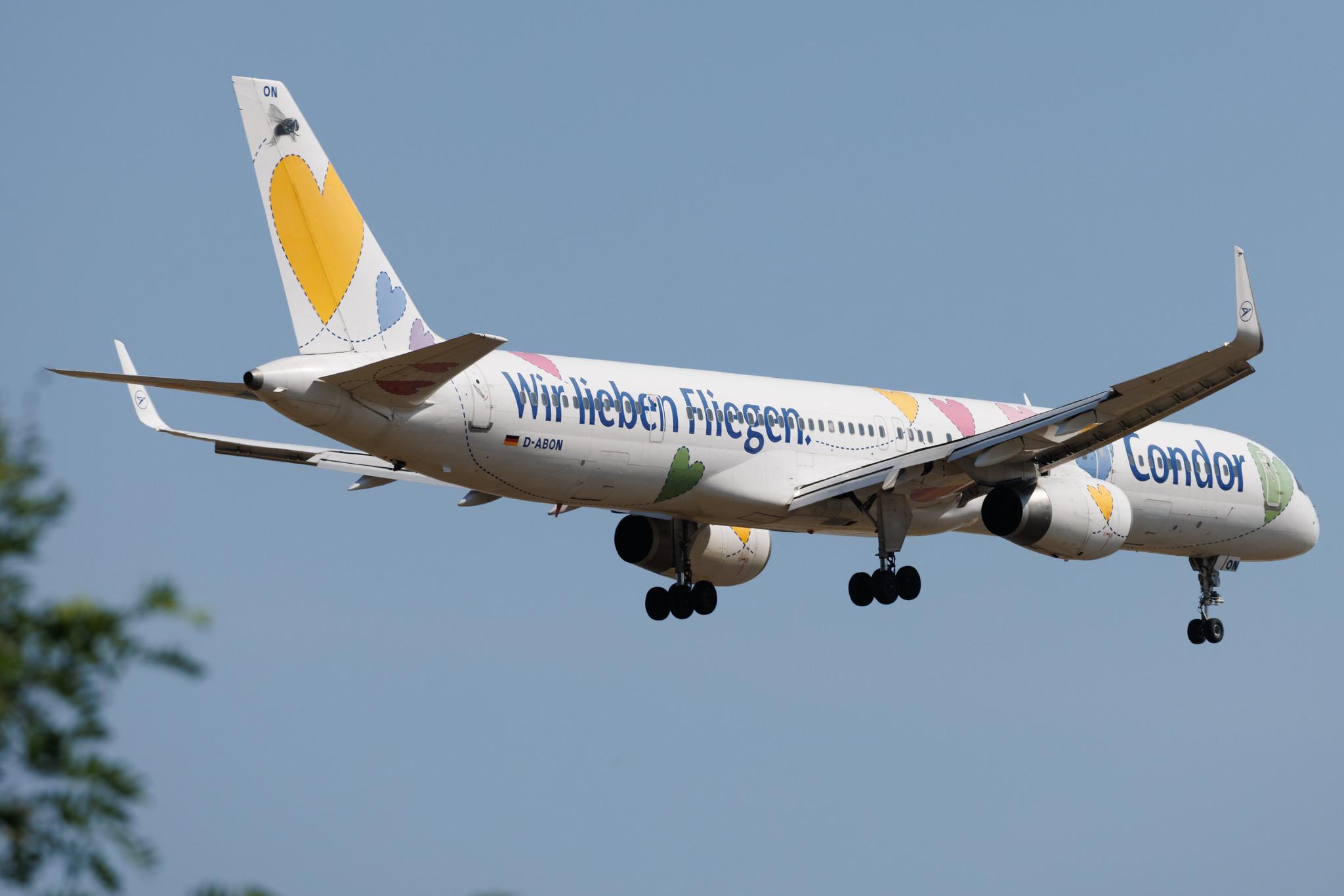 Frankfurt Airport: Condor (DE / CFG) | Livery: Wir Lieben Fliegen Livery | Boeing 757-330 B753 | D-ABON | MSN 29023