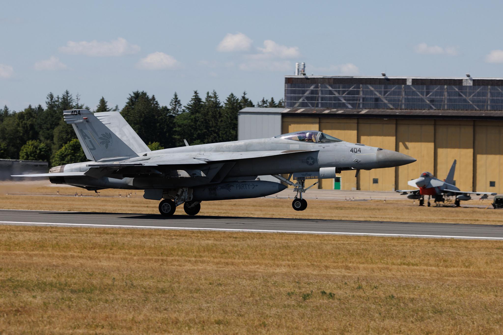 Fliegerhorst Hohn: United States - US Navy (USN) | Boeing F/A-18E Super Hornet F18 | 169398 | MSN E301