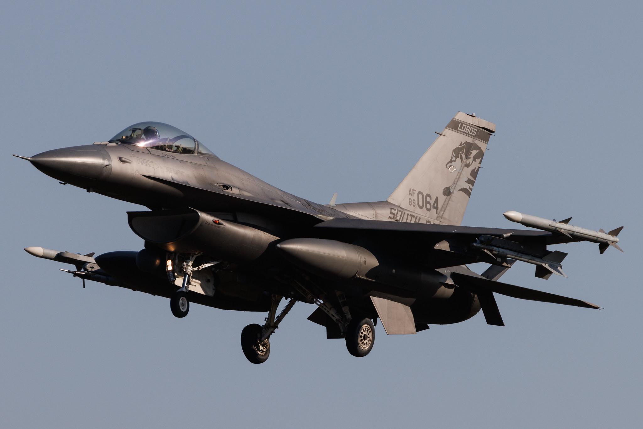 Schleswig Jagel Airport: United States Air Force (USAF) | General Dynamics F-16C Fighting Falcon F16 | 89-2064 | MSN 1C-217