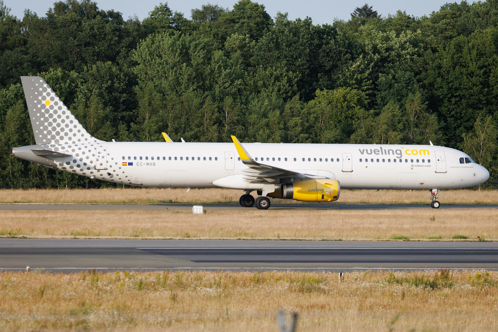 Hamburg Airport: Vueling (VY / VLG) | Airbus A321-231 A321 | EC-MHB | MSN 6691