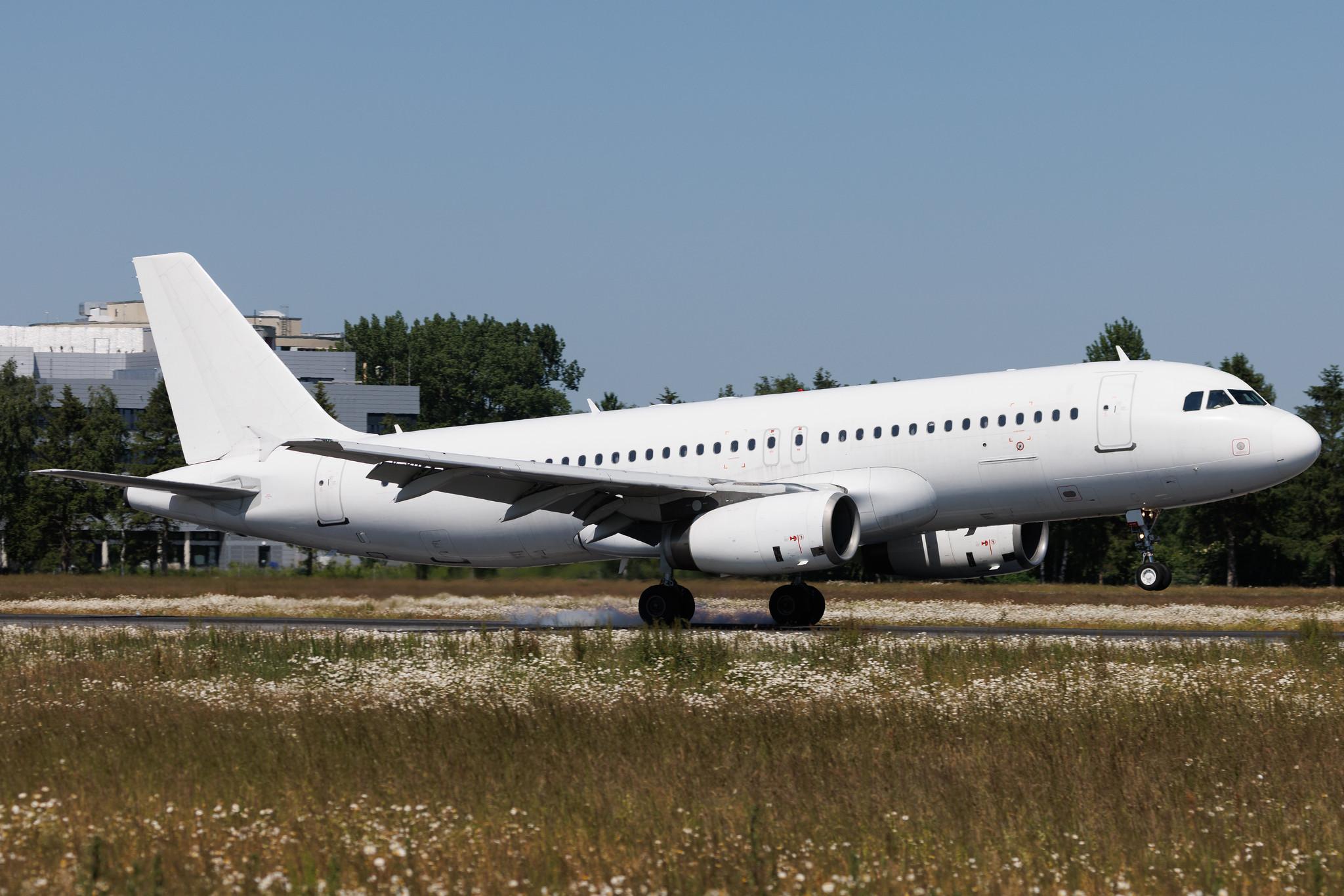 Hamburg Airport: DAT (DX / DTR) | Airbus A320-232 A320 | OY-RUZ | MSN 0839