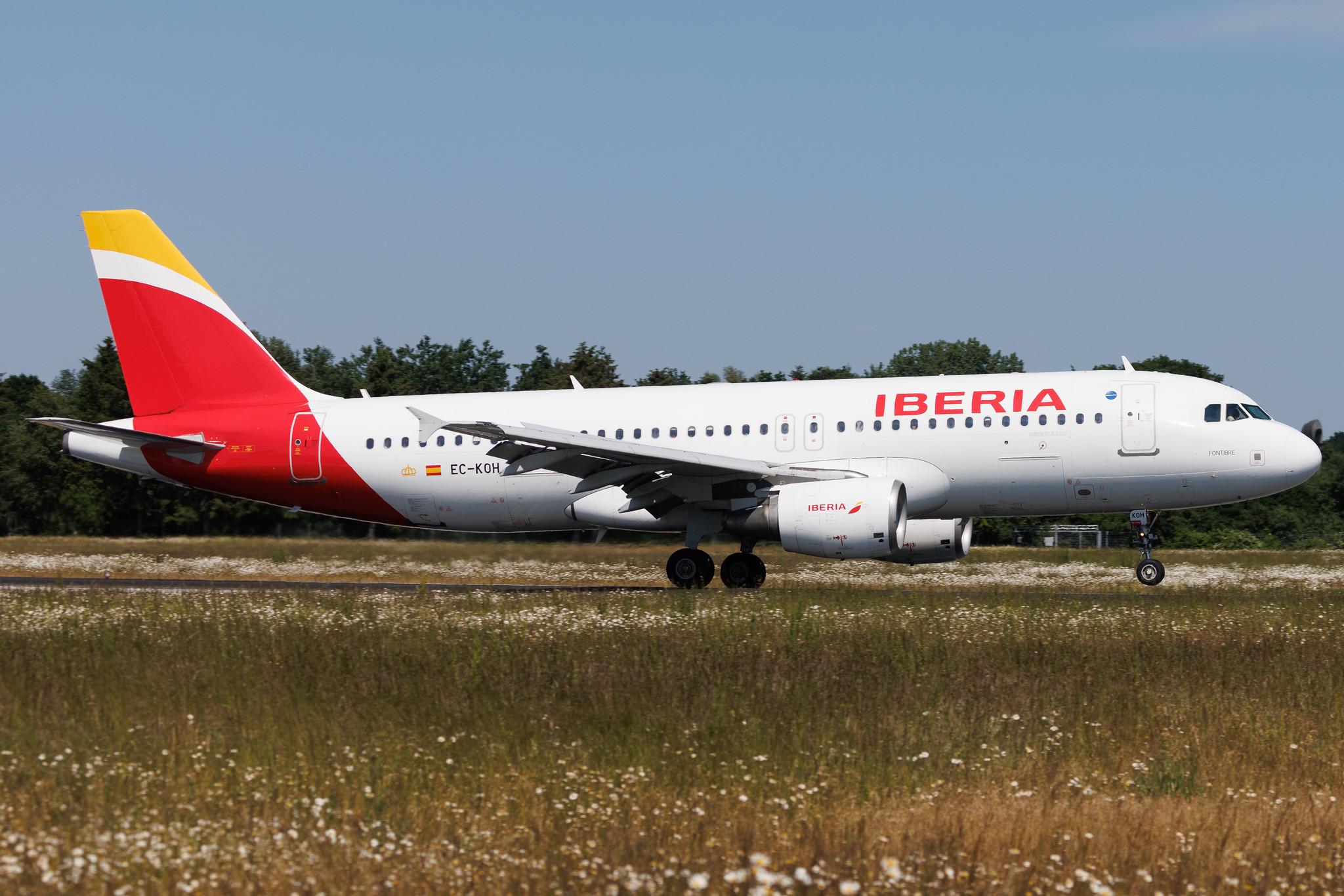 Hamburg Airport: Iberia (IB / IBE) | Airbus A320-214 A320 | EC-KOH | MSN 2248