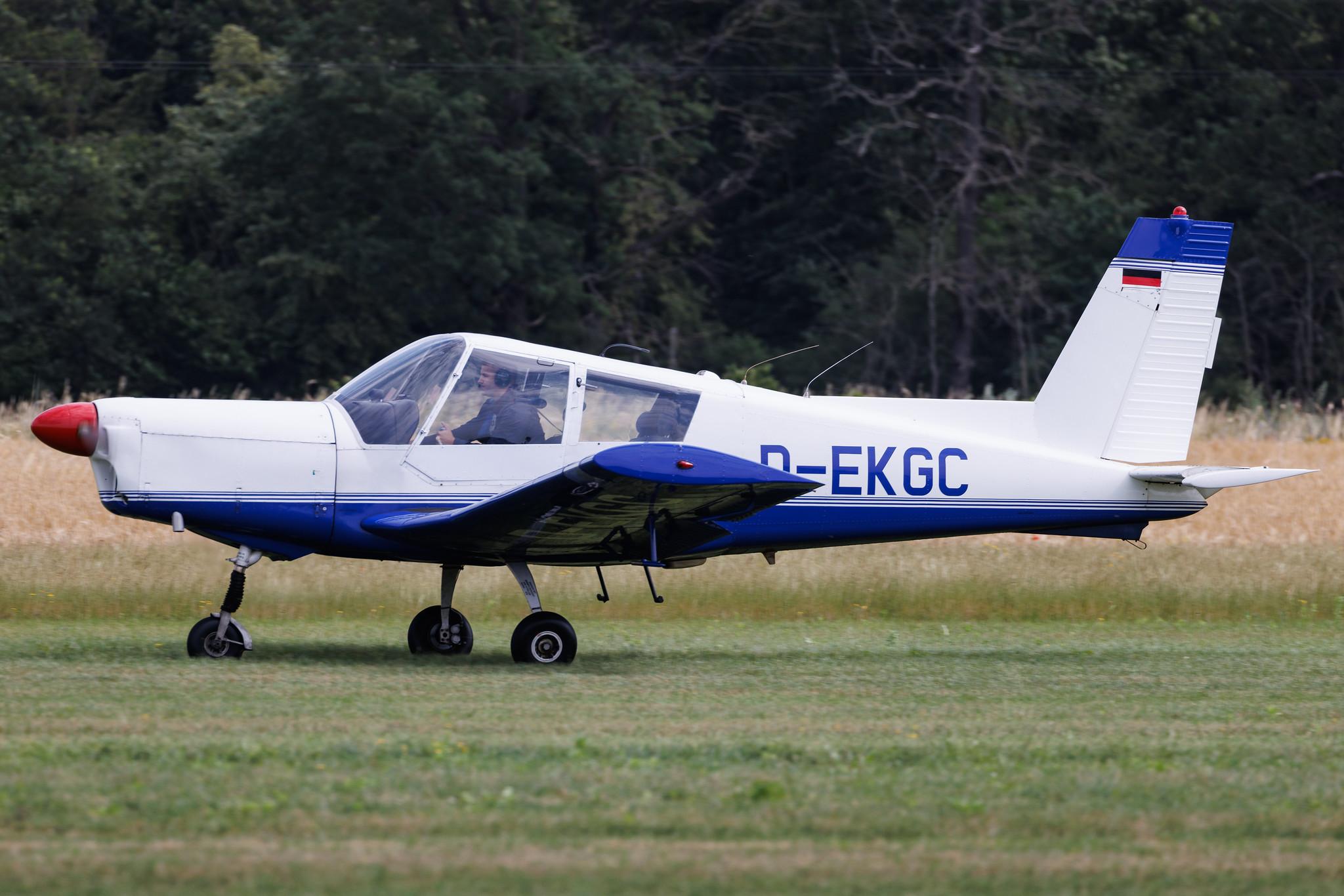 Flugplatz Bienenfarm: Private owner | Zlin 43 Z43 | D-EKGC | MSN 0017