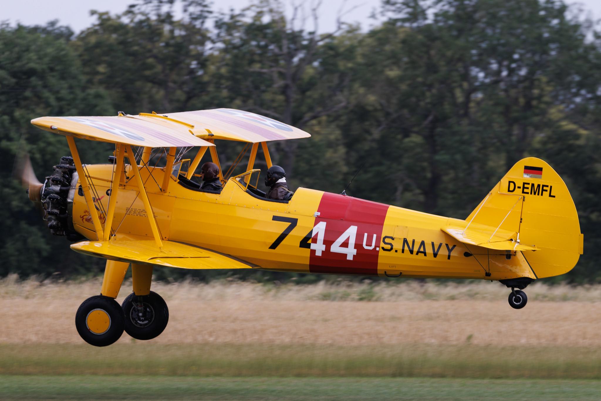 Flugplatz Bienenfarm: Private owner | Boeing PT 17 Stearman ST75 | D-EMFL | MSN 75-4695