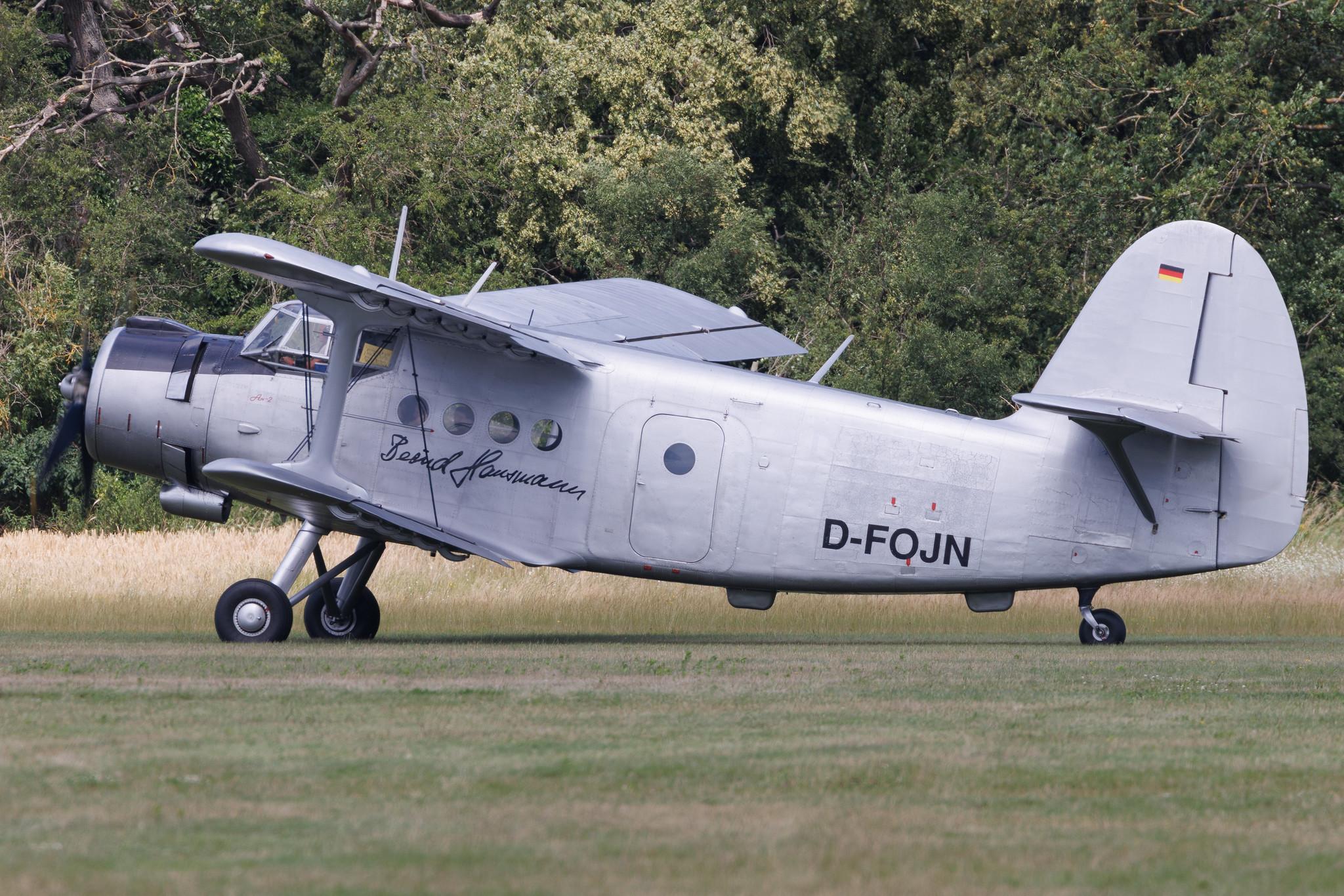 Flugplatz Bienenfarm: Private owner | Antonov An-2T AN2 | D-FOJN | MSN 1G166-39