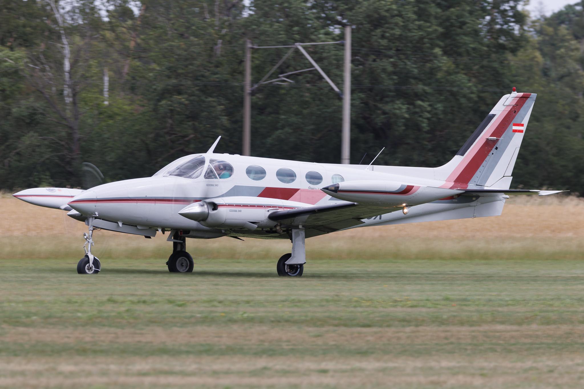 Flugplatz Bienenfarm: Private owner | Cessna 340A C340 | OE-FOX | MSN 340A0963