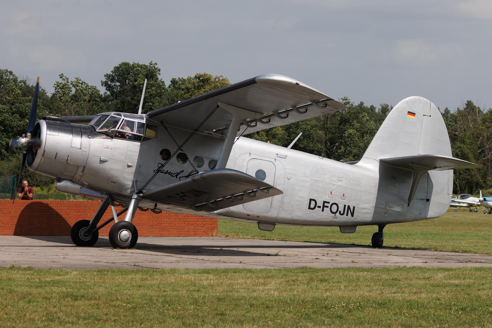 Flugplatz Bienenfarm: Private owner | Antonov An-2T AN2 | D-FOJN | MSN 1G166-39