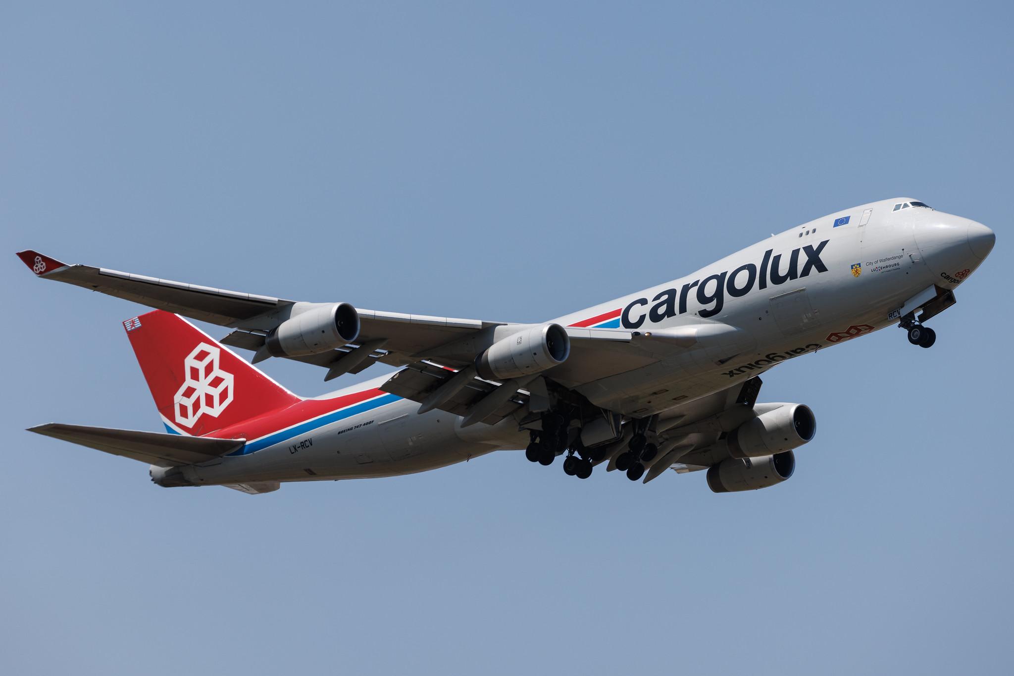 Luxembourg Findel Airport: Cargolux (CV / CLX) | Boeing 747-4R7F B744 | LX-RCV | MSN 30400