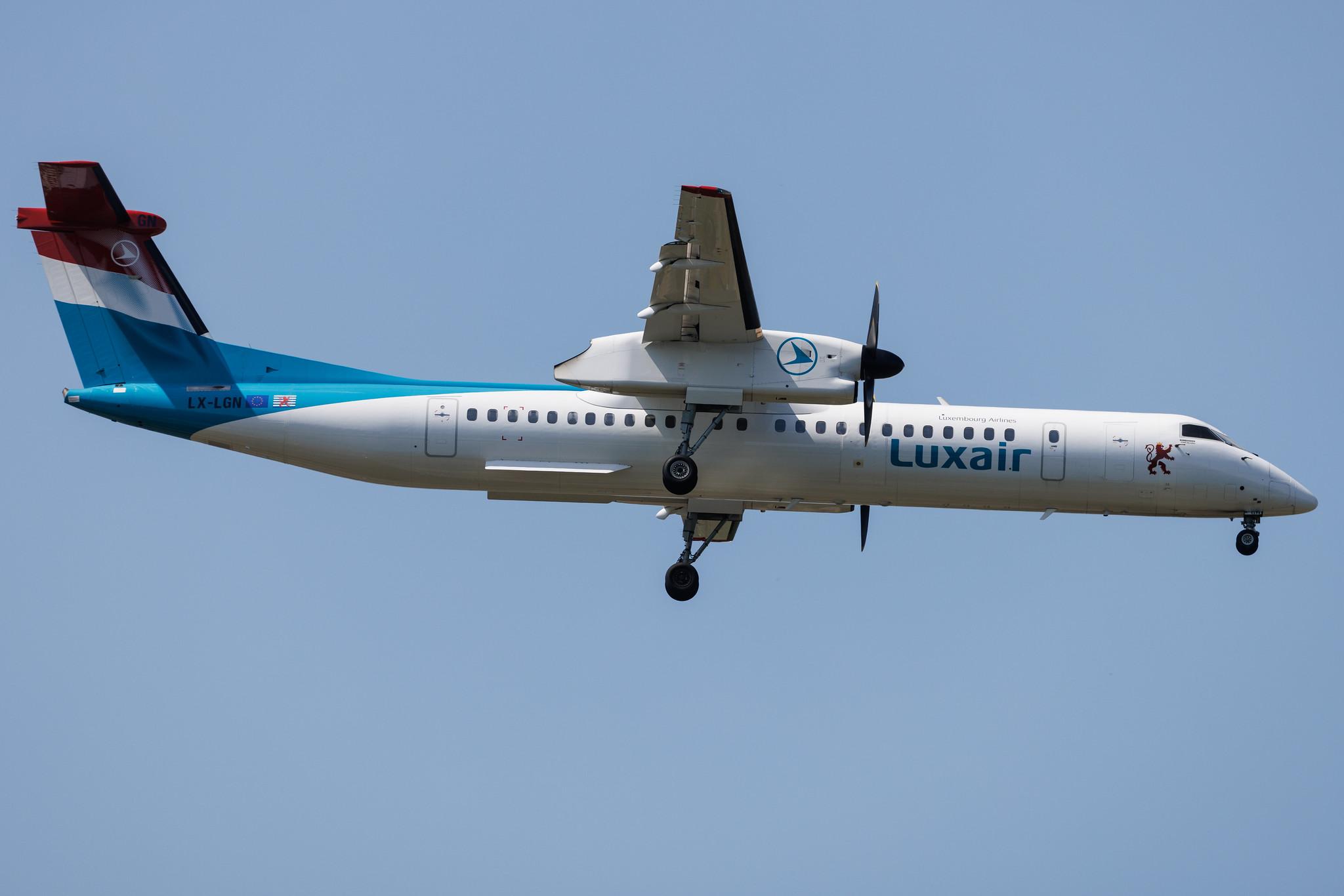 Luxembourg Findel Airport: Luxair (LG / LGL) | De Havilland Canada Dash 8-400 DH8D | LX-LGN | MSN 4426