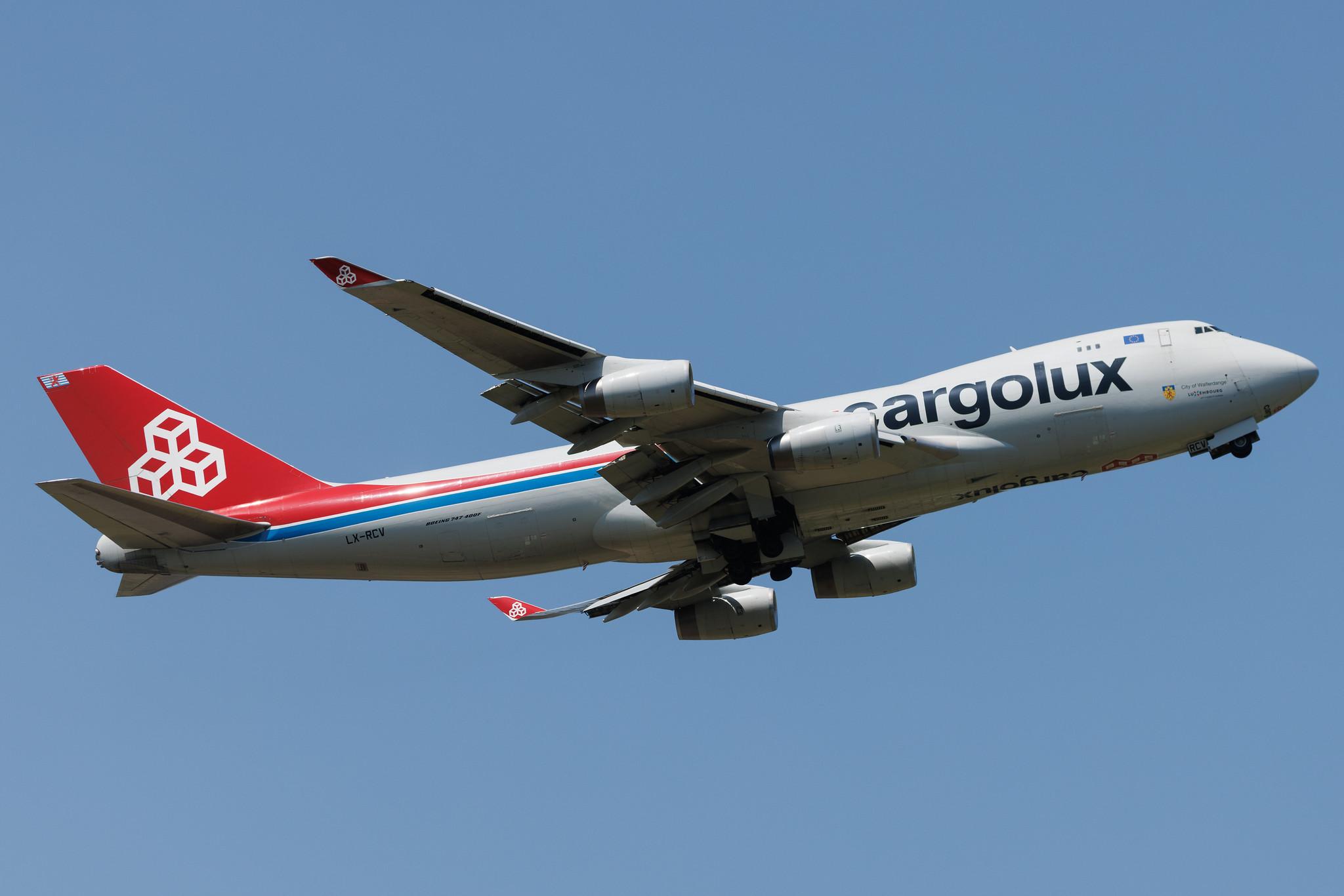 Luxembourg Findel Airport: Cargolux (CV / CLX) | Boeing 747-4R7F B744 | LX-RCV | MSN 30400