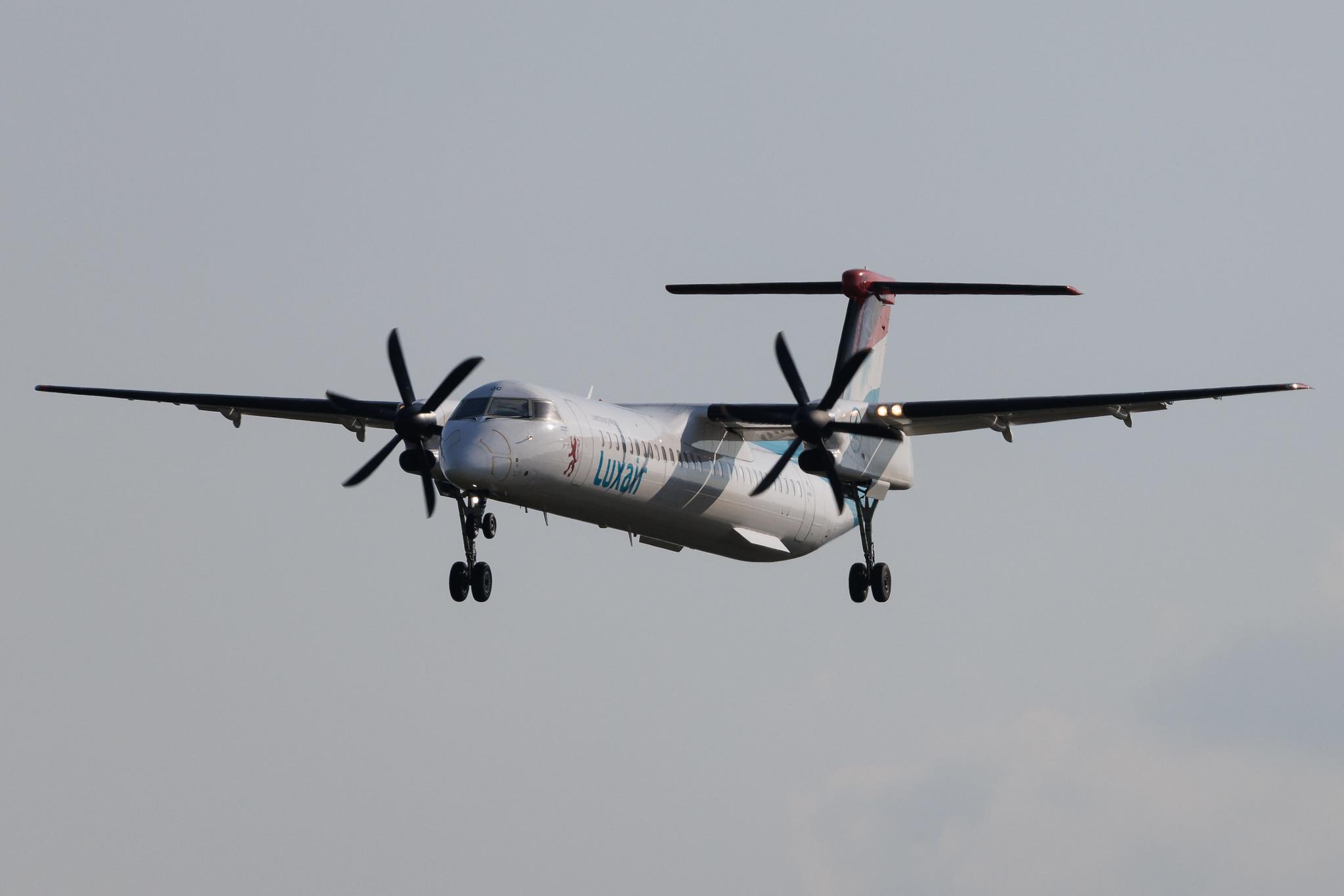 Luxembourg Findel Airport: Luxair (LG / LGL) | De Havilland Canada Dash 8-400 DH8D | LX-LQC | MSN 4513