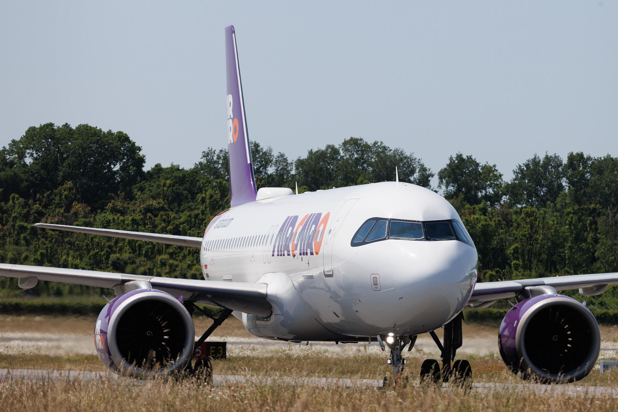 Hamburg Airport: Air Cairo (SM / MSC) | Airbus A320-251N A20N | SU-BUL | MSN 08970
