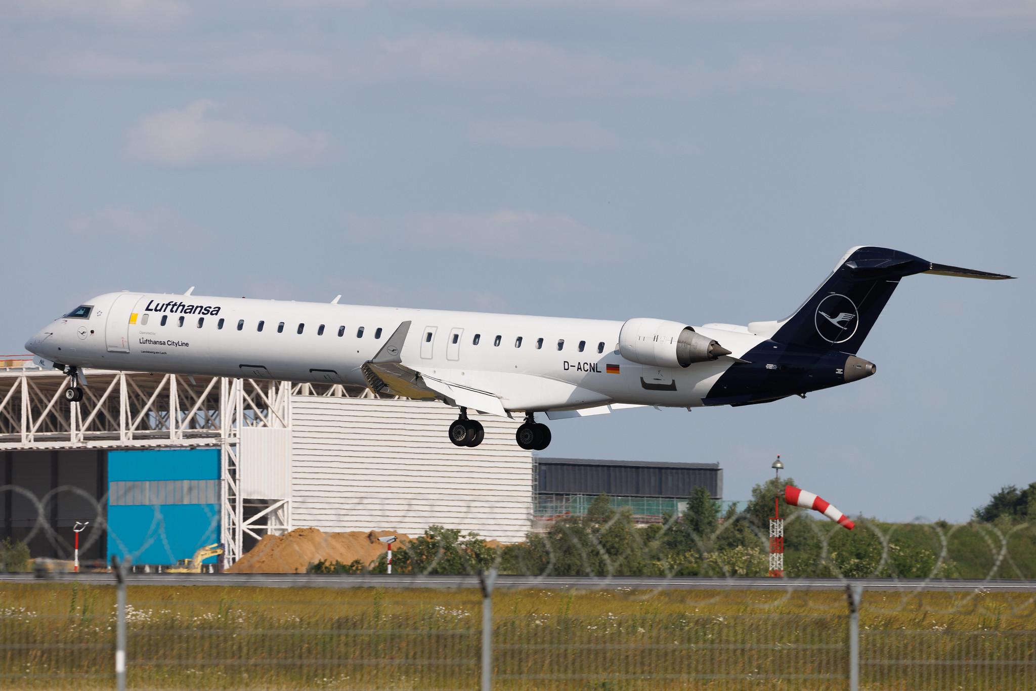 Luxembourg Findel Airport: Lufthansa (LH / DLH) | Operator: Lufthansa CityLine | Mitsubishi CRJ-900LR CRJ9 | D-ACNL | MSN 15252