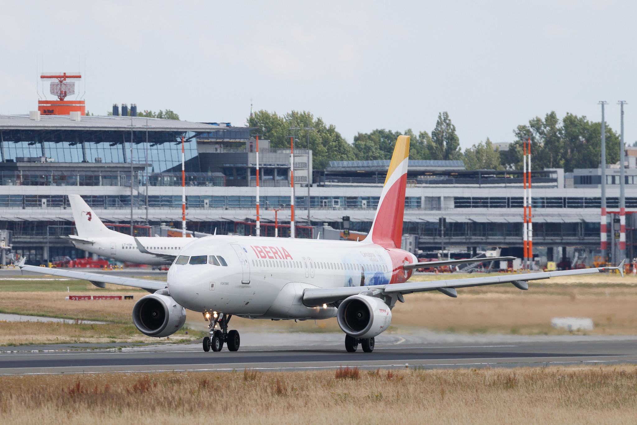 Hamburg Airport: Iberia (IB / IBE) | Airbus A320-214 A320 | EC-KOH | MSN 2248