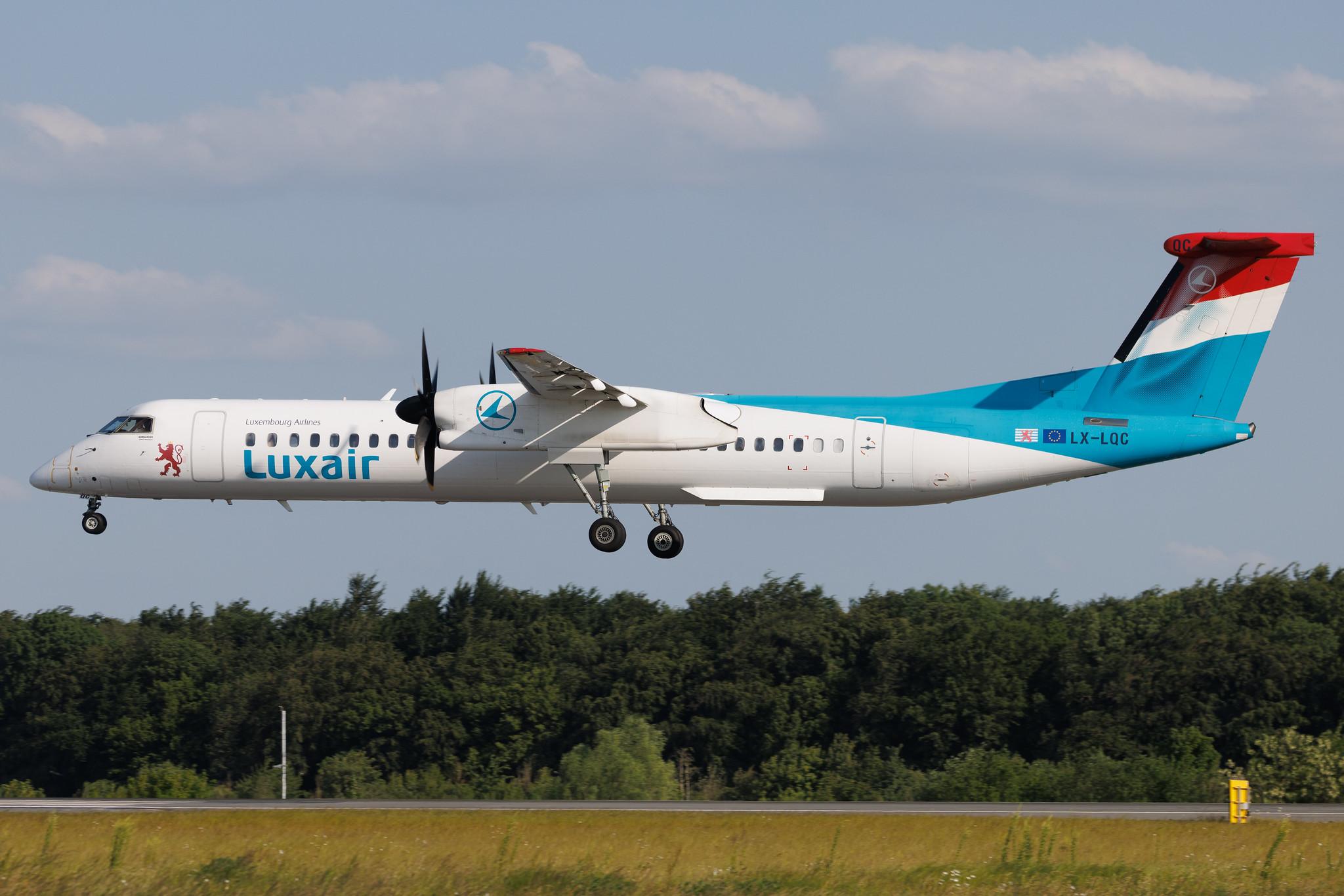 Luxembourg Findel Airport: Luxair (LG / LGL) | De Havilland Canada Dash 8-400 DH8D | LX-LQC | MSN 4513