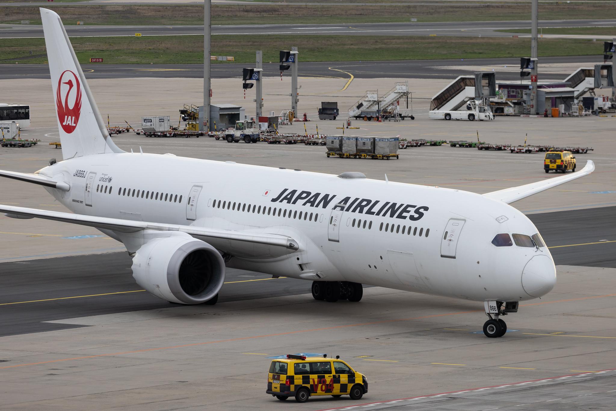 Frankfurt Airport: Japan Airlines (JL / JAL) | Boeing 787-9 Dreamliner B789 | JA866J | MSN 35423