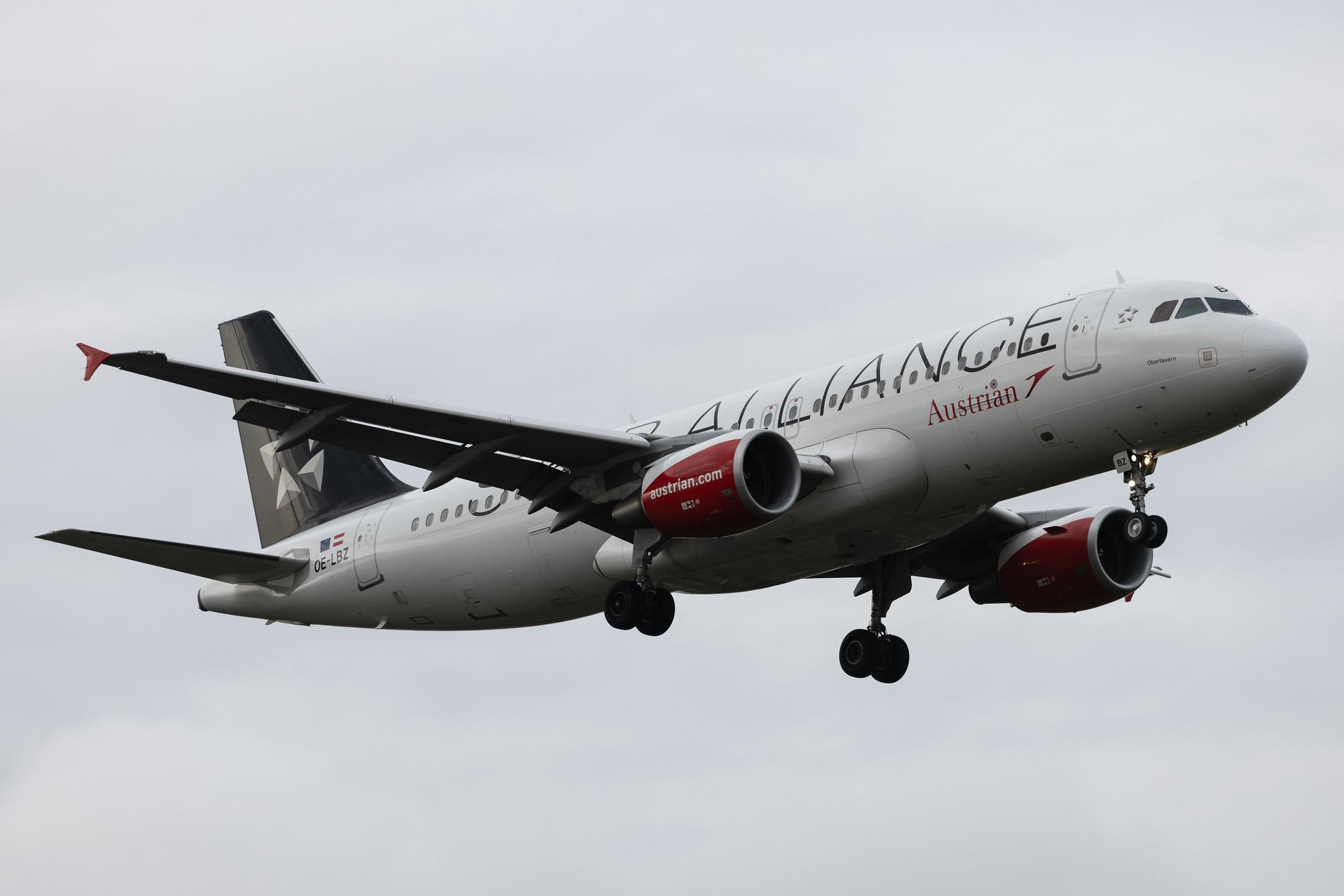 London Heathrow: Austrian Airlines (OS / AUA) | Livery: Star Alliance Livery | Airbus A320-214 A320 | OE-LBZ | MSN 5181