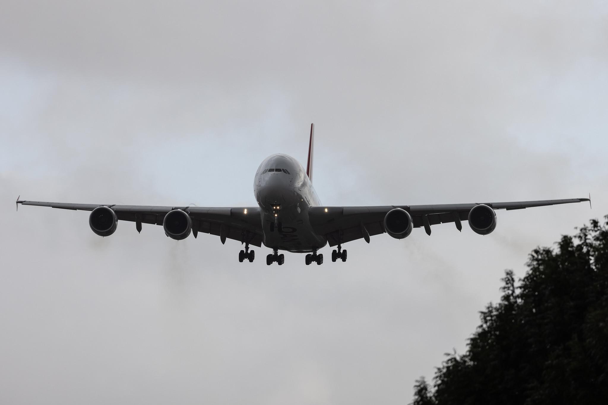 London Heathrow: Qantas (QF / QFA) | Airbus A380-842 A388 | VH-OQD | MSN 026