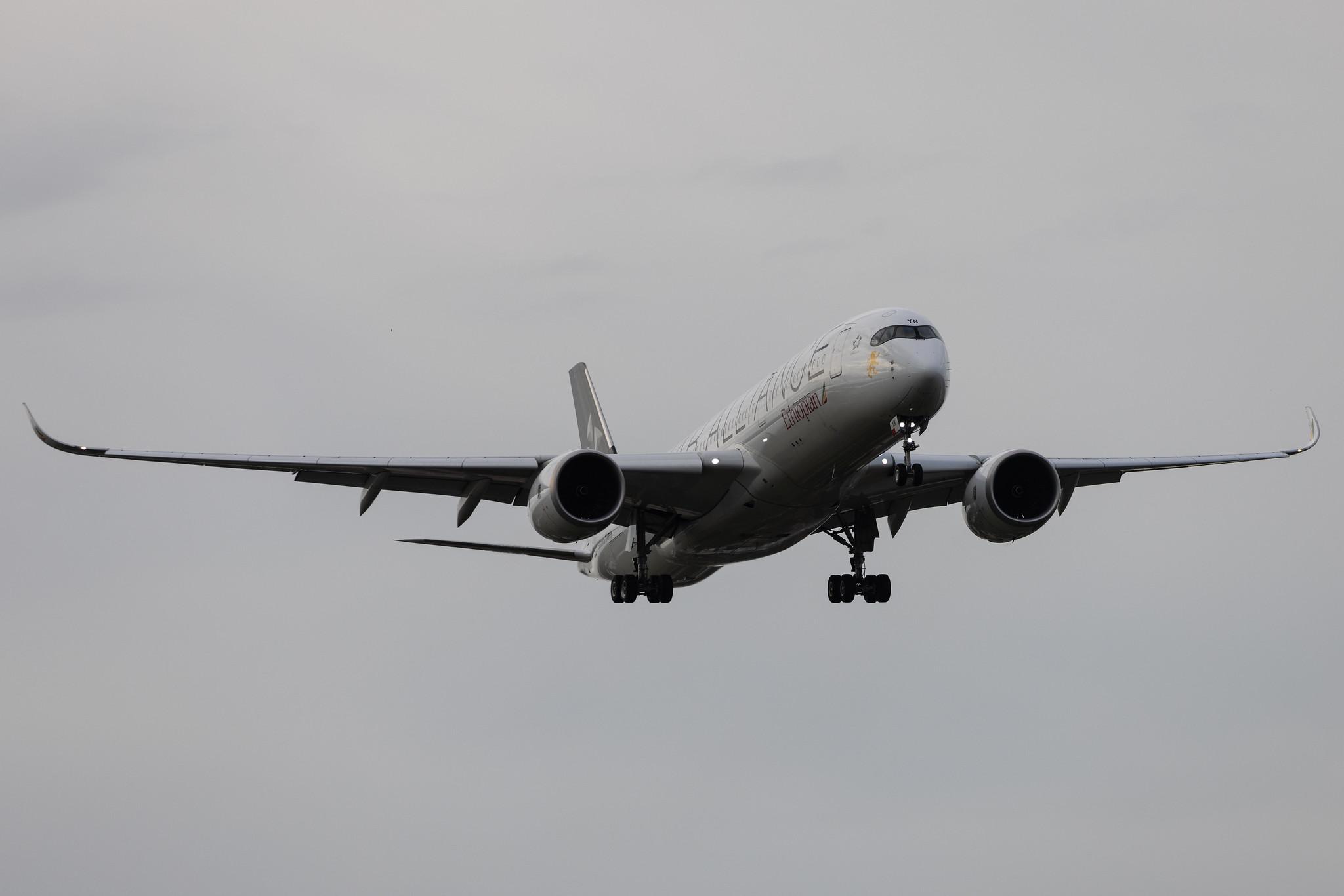 London Heathrow: Ethiopian Airlines (ET / ETH) | Livery: Star Alliance Livery | Airbus A350-941 A359 | ET-AYN | MSN 542