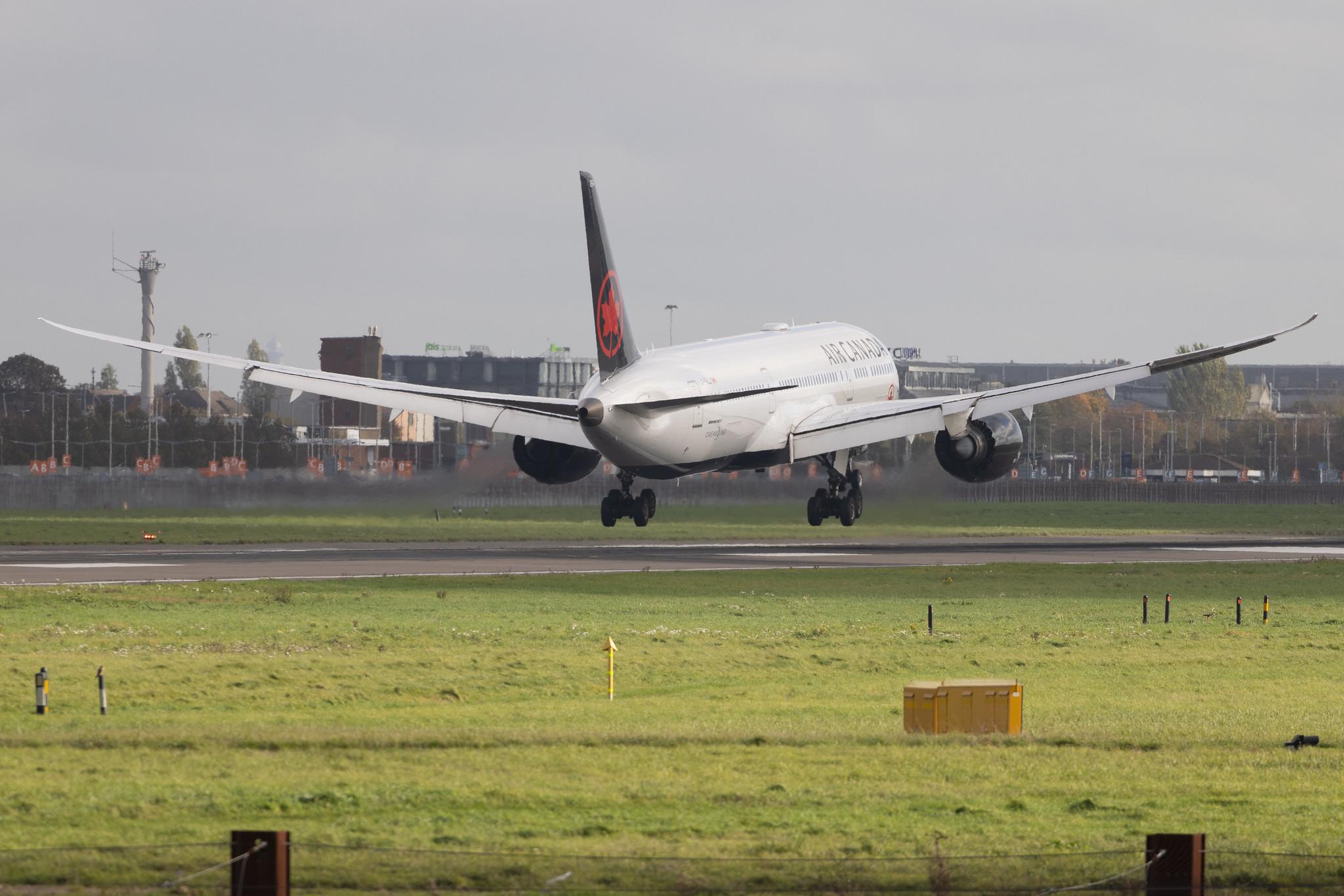 London Heathrow: Air Canada (AC / ACA) | Boeing 787-9 Dreamliner B789 | C-FVLU | MSN 38360