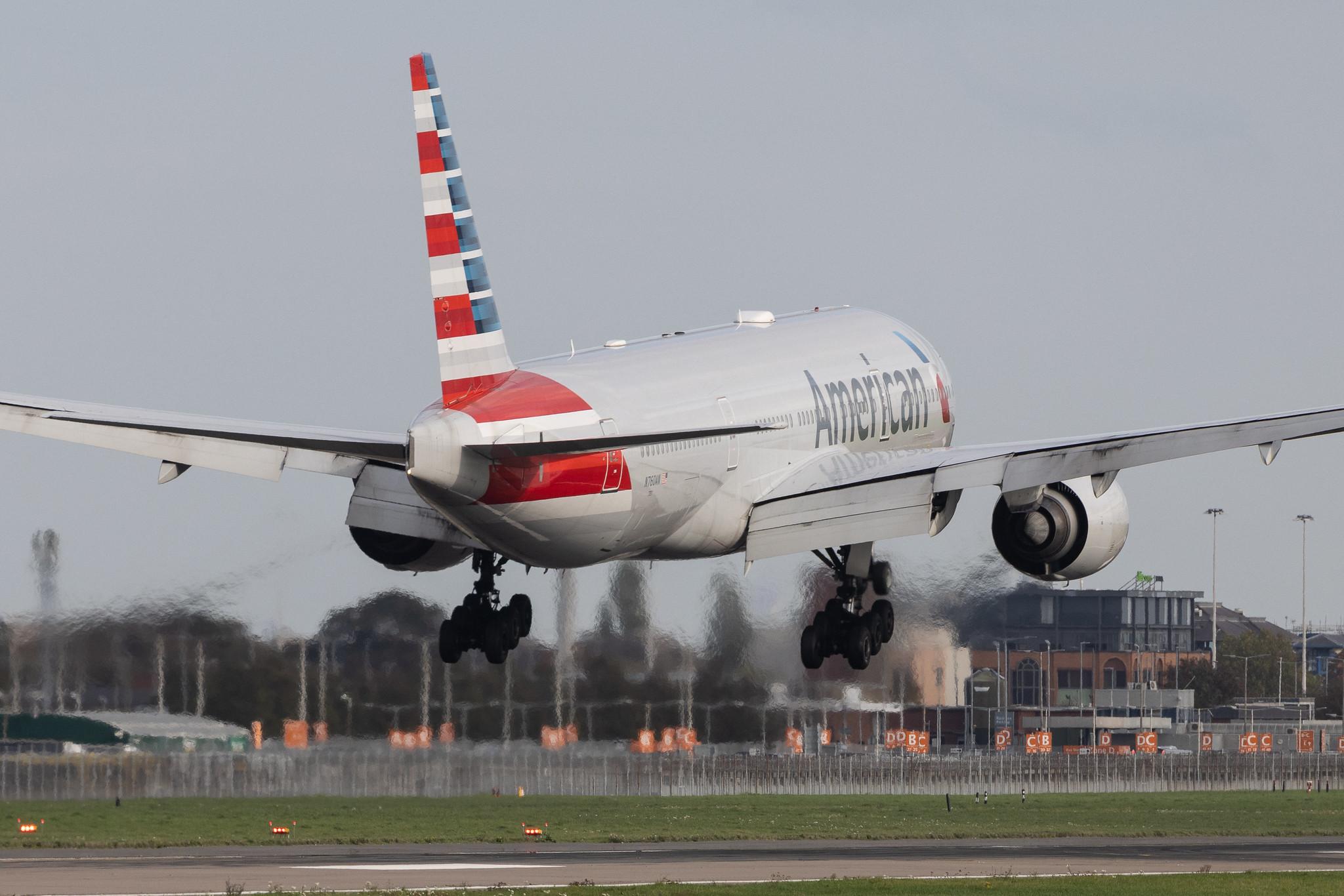 London Heathrow: American Airlines (AA / AAL) | Boeing 777-223(ER) B772 | N760AN | MSN 31477