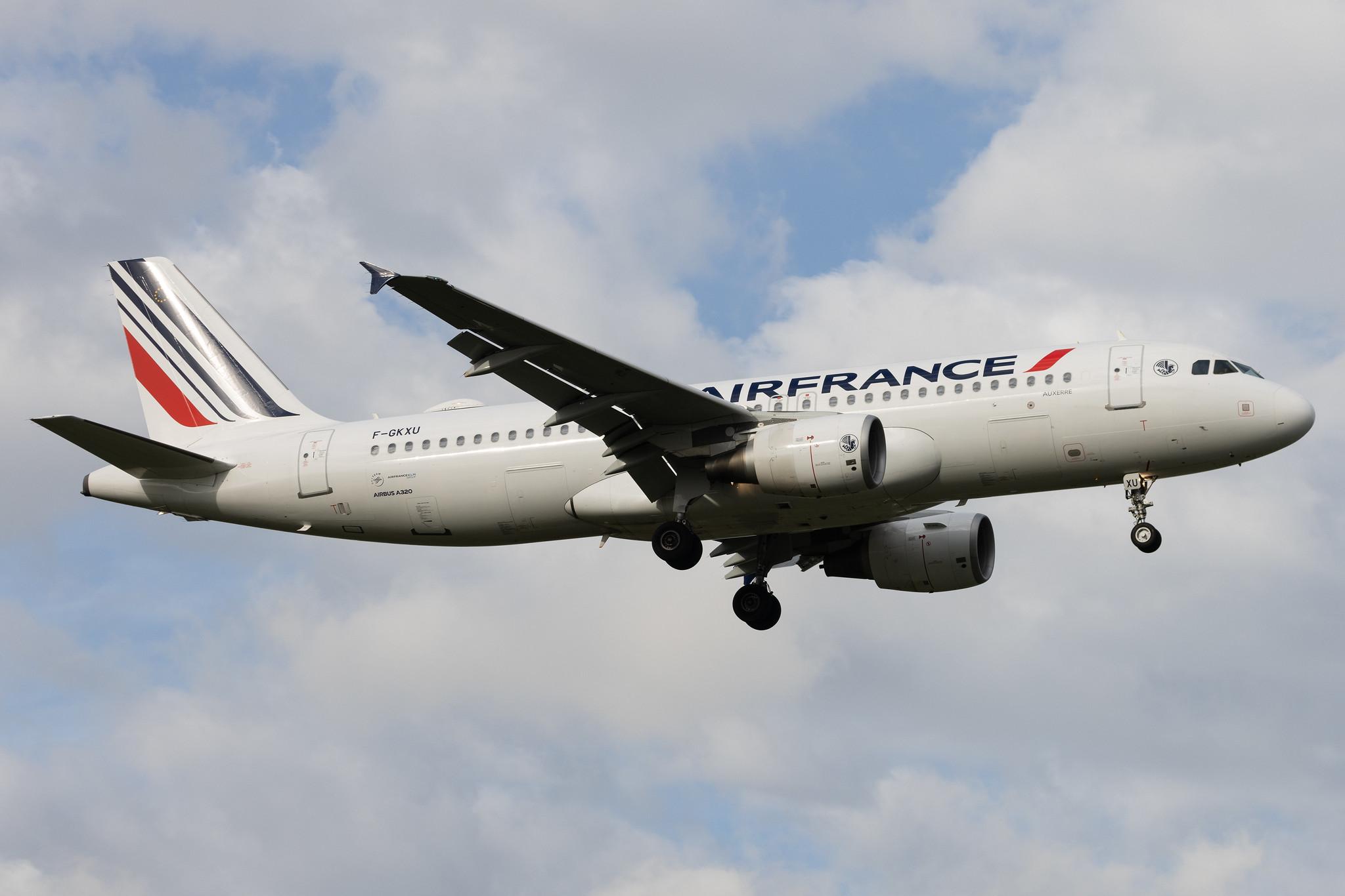 London Heathrow: Air France (AF / AFR) | Airbus A320-214 A320 | F-GKXU | MSN 4063