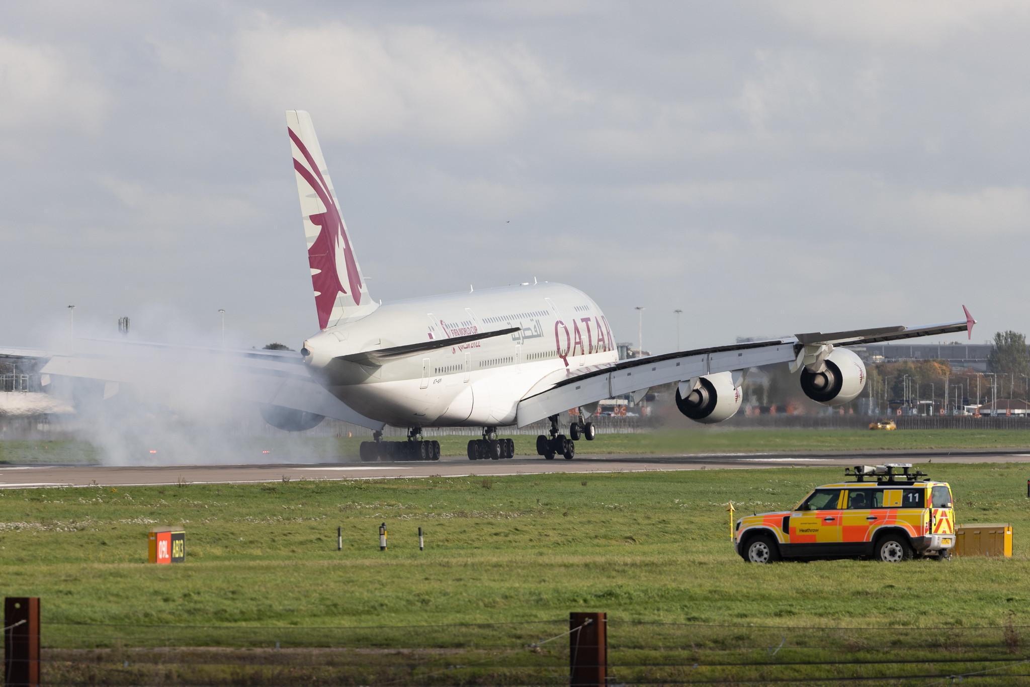 London Heathrow: Qatar Airways (QR / QTR) | Airbus A380-861 A388 | A7-APF | MSN 189