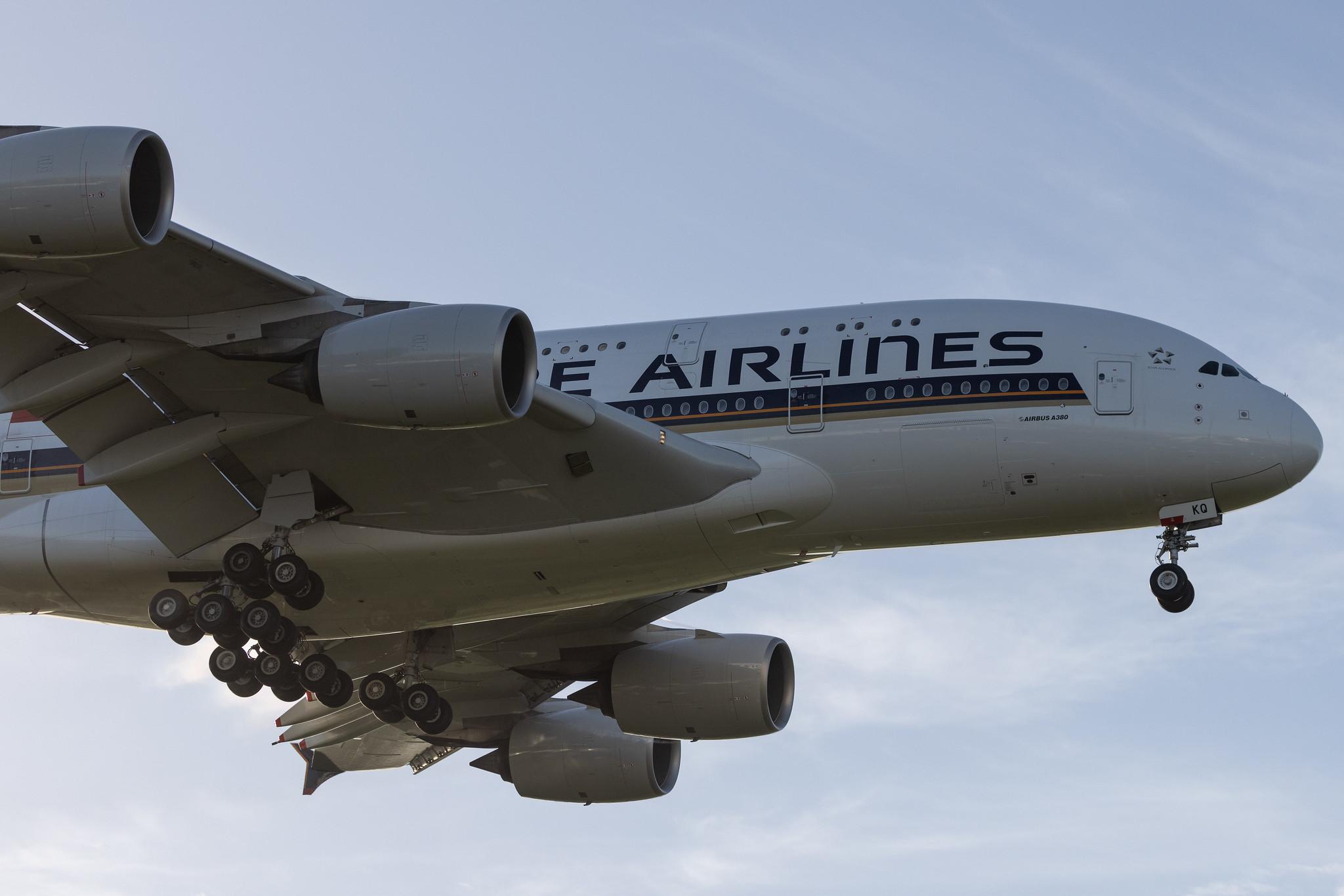 London Heathrow: Singapore Airlines (SQ / SIA) | Airbus A380-841 A388 | 9V-SKQ | MSN 079