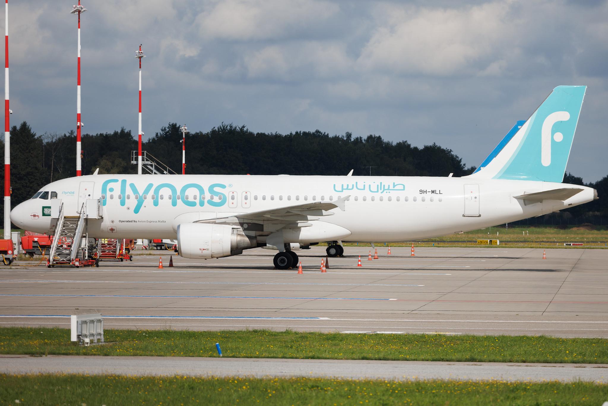 Hamburg Airport: flynas (XY / KNE) | Operator: Avion Express Malta |  Airbus A320-214 A320 | 9H-MLL | MSN 5372