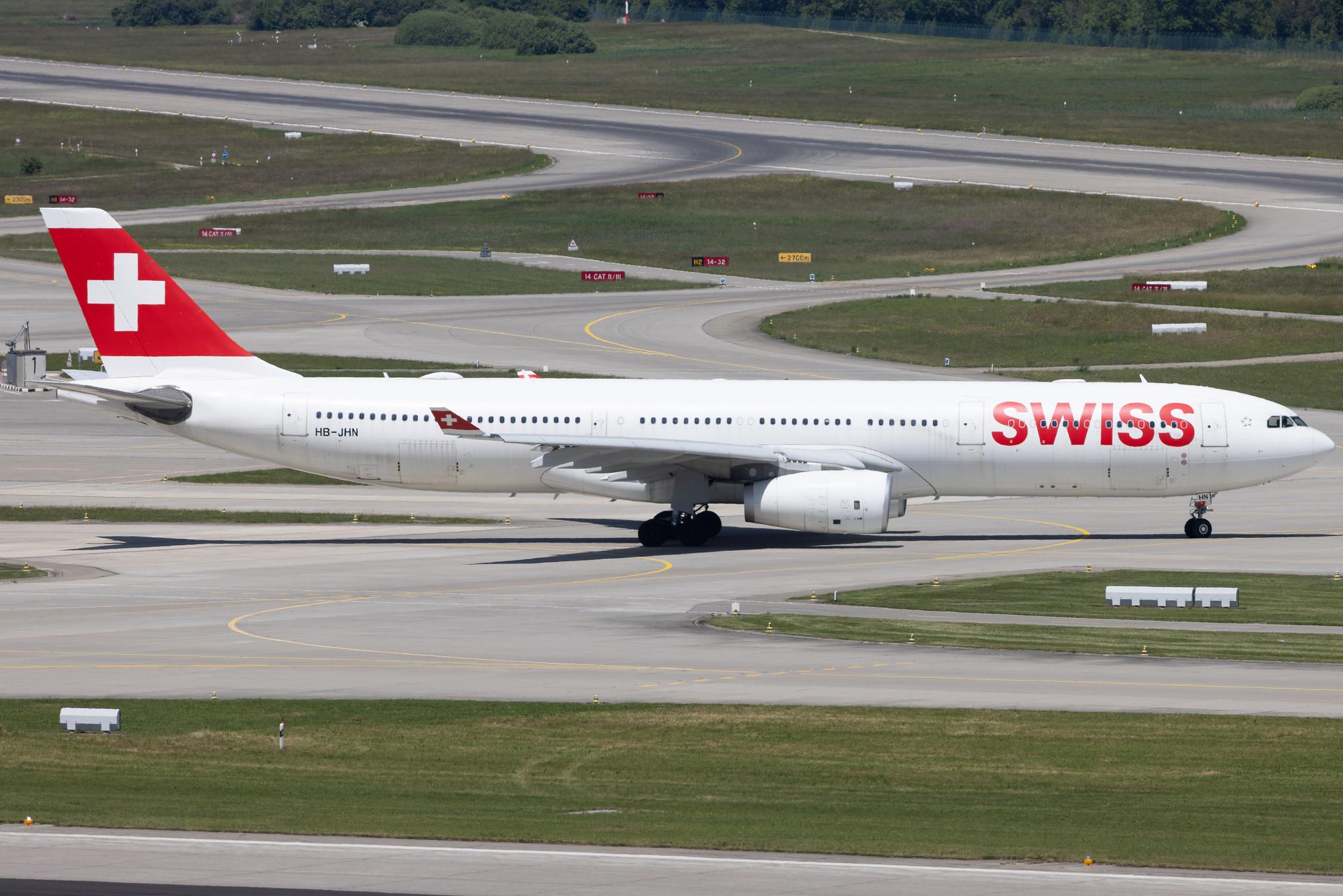 Flughafen Zürich: Swiss (LX / SWR) | Airbus A330-343 A333 | HB-JHN | MSN 1403