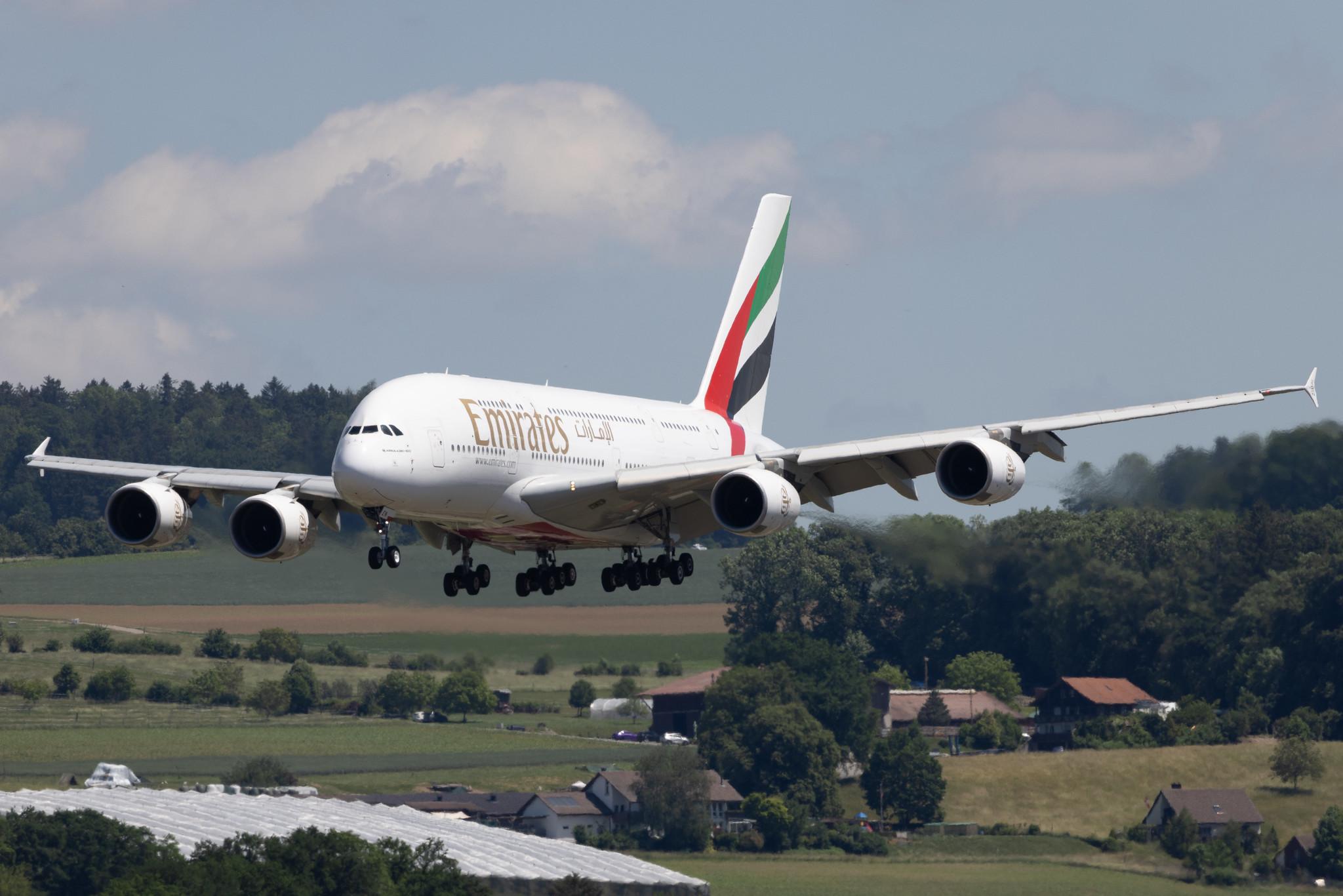Flughafen Zürich: Emirates (EK / UAE) | Airbus A380-861 A388 | A6-EEN | MSN 135