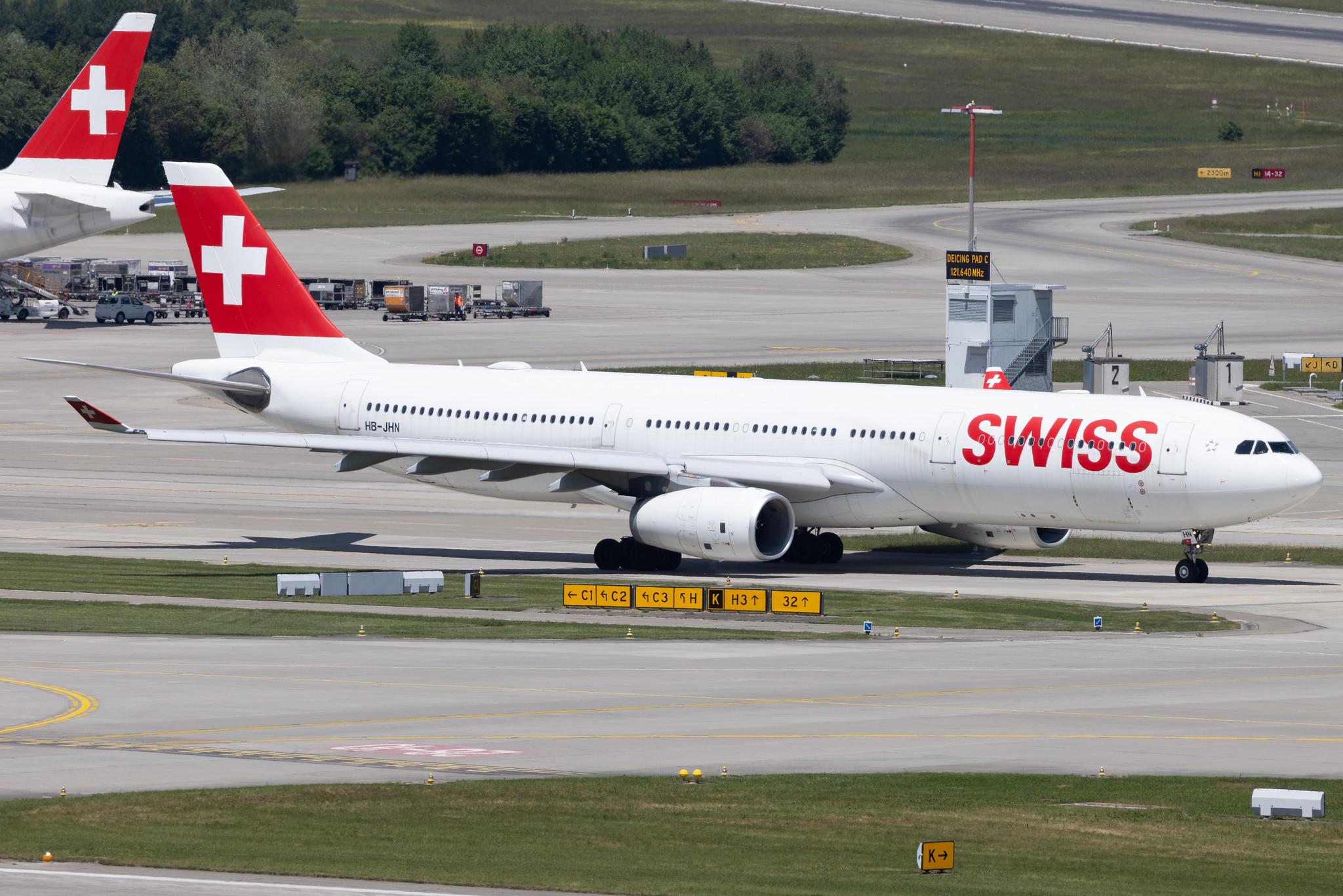 Flughafen Zürich: Swiss (LX / SWR) | Airbus A330-343 A333 | HB-JHN | MSN 1403