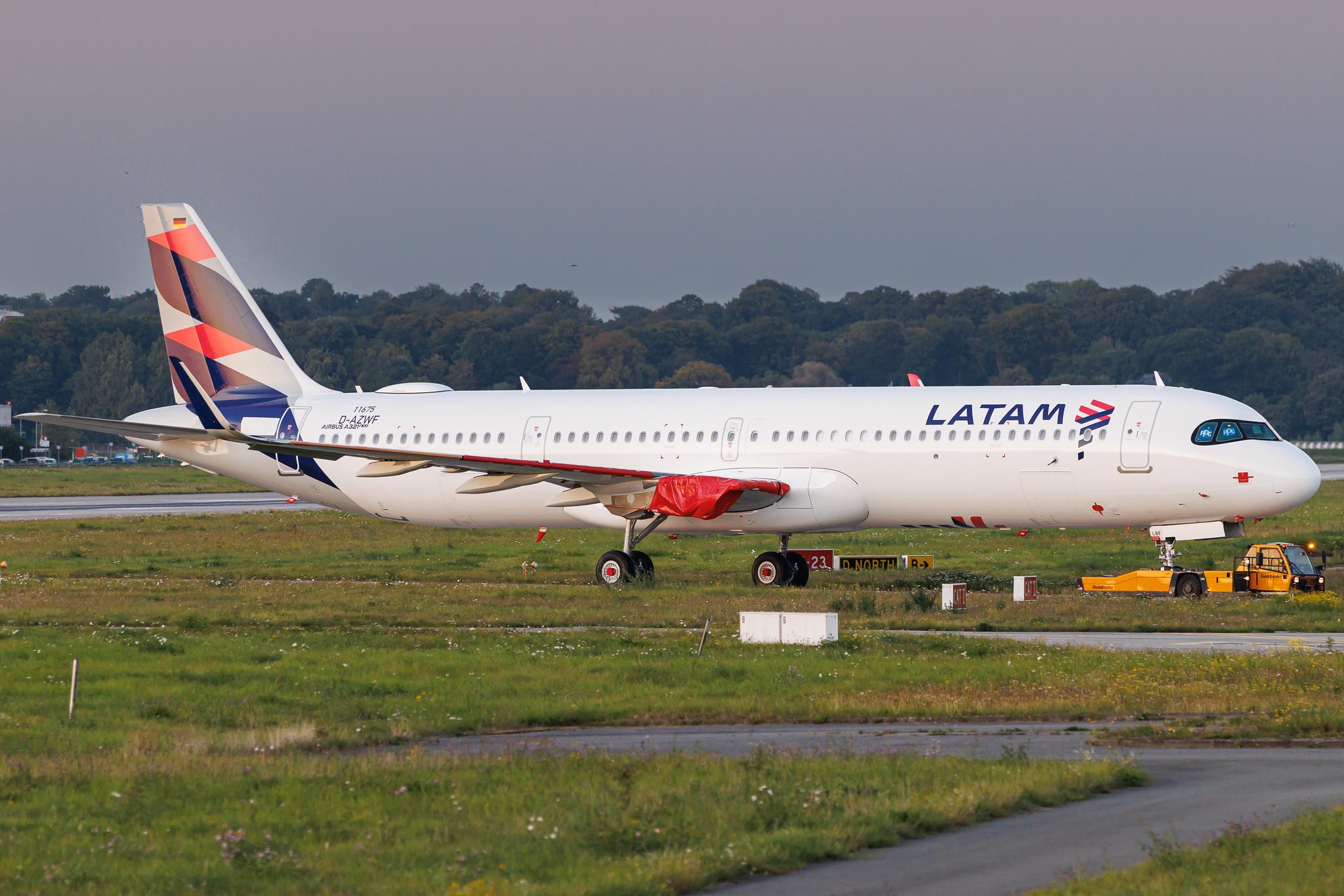 Hamburg Finkenwerder: LATAM Airlines Brasil | Airbus A321-271NX A21N | D-AZWF | PS-LBF | MSN 11675