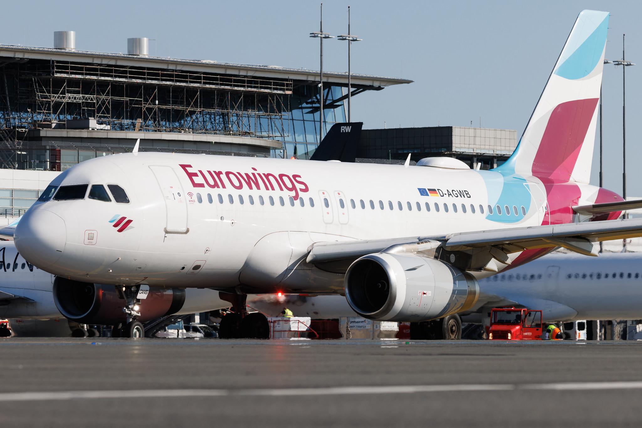 Hamburg Airport: Eurowings (EW / EWG) | Airbus A319-132 A319 | D-AGWB | MSN 2833