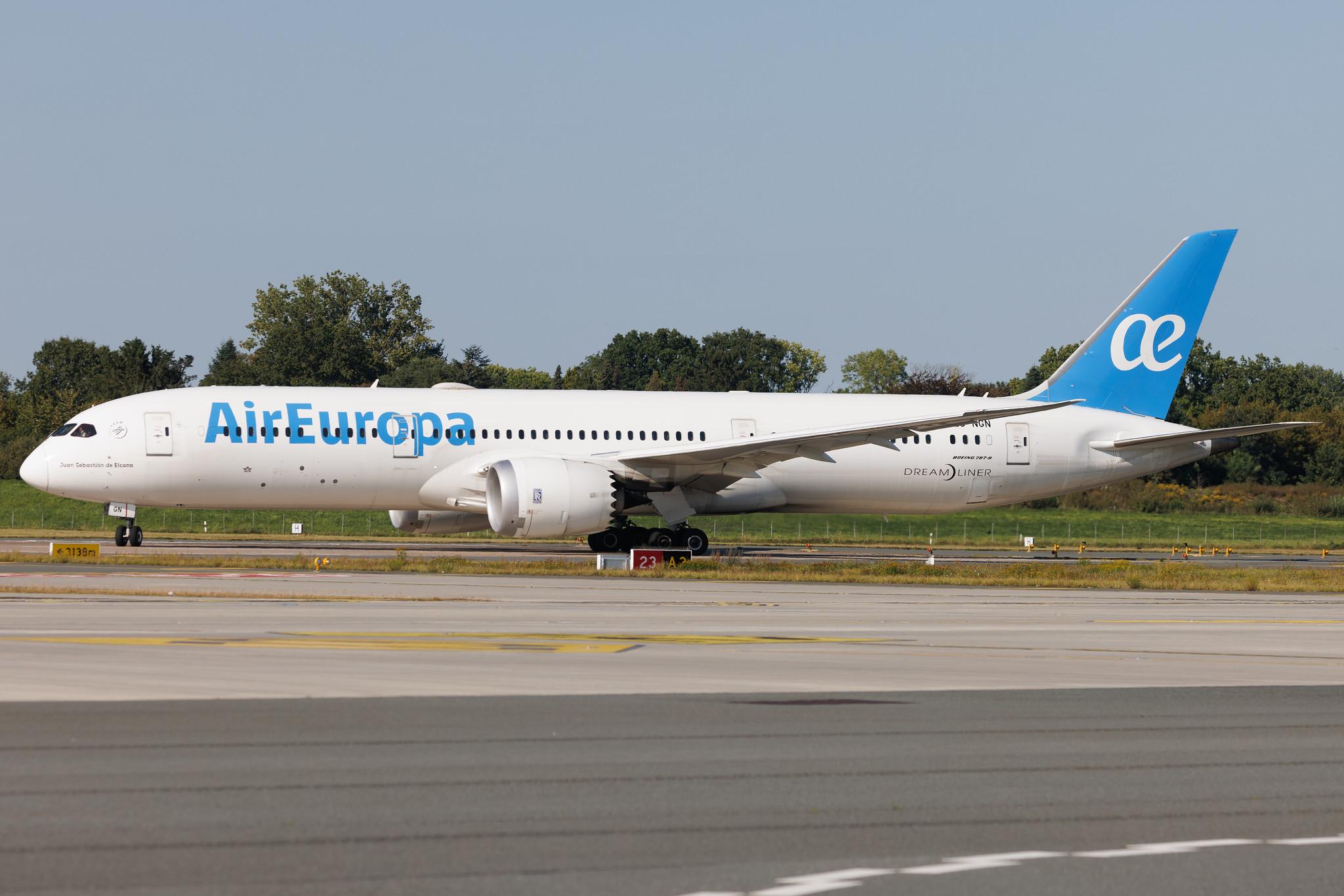 Hamburg Airport: Air Europa (UX / AEA) | Boeing 787-9 Dreamliner B789 | EC-NGN | MSN 62518