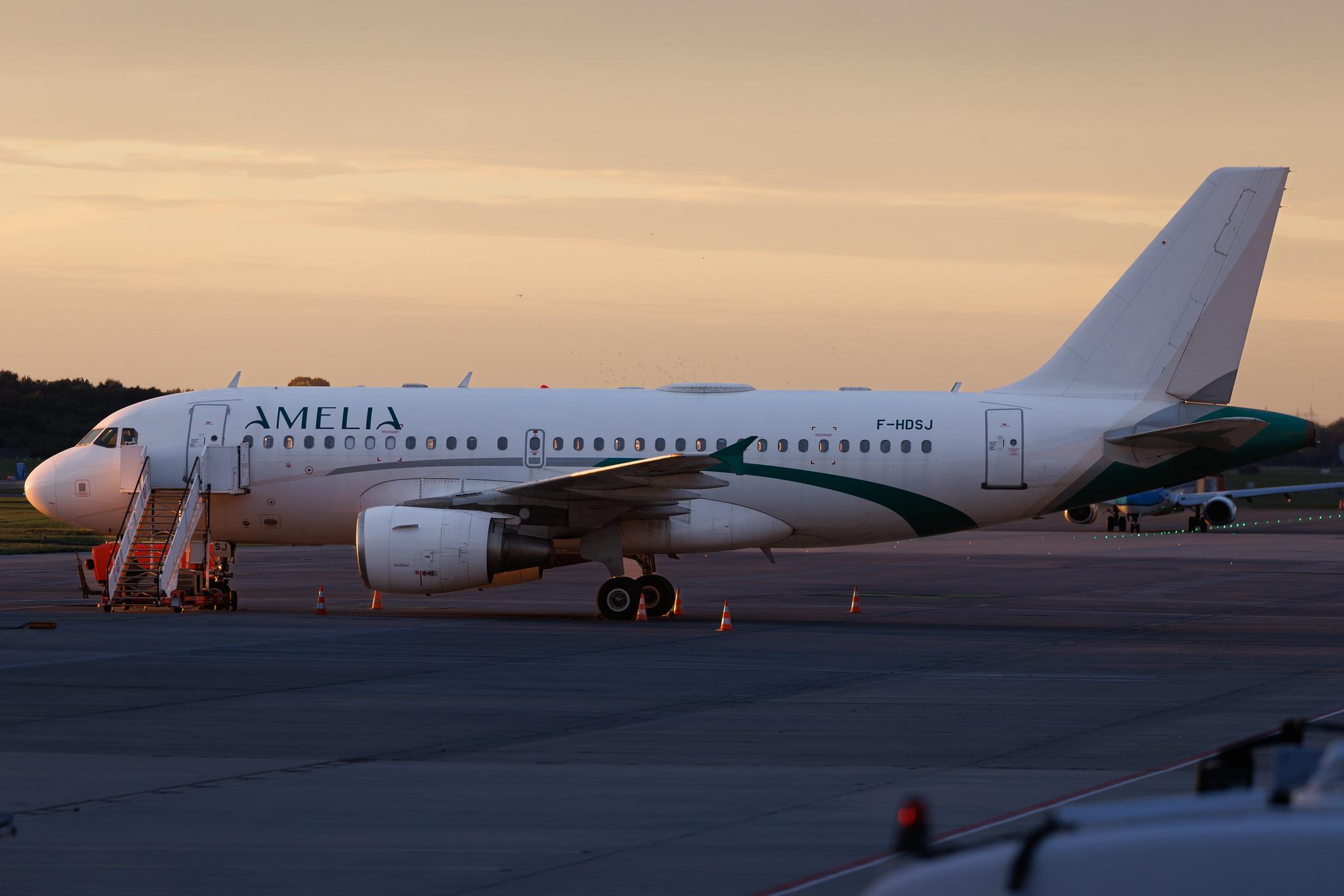 Hamburg Airport: Amelia International (8R / AIA) | Operator: Amelia | Airbus A319-112 A319 | F-HDSJ | MSN 03727