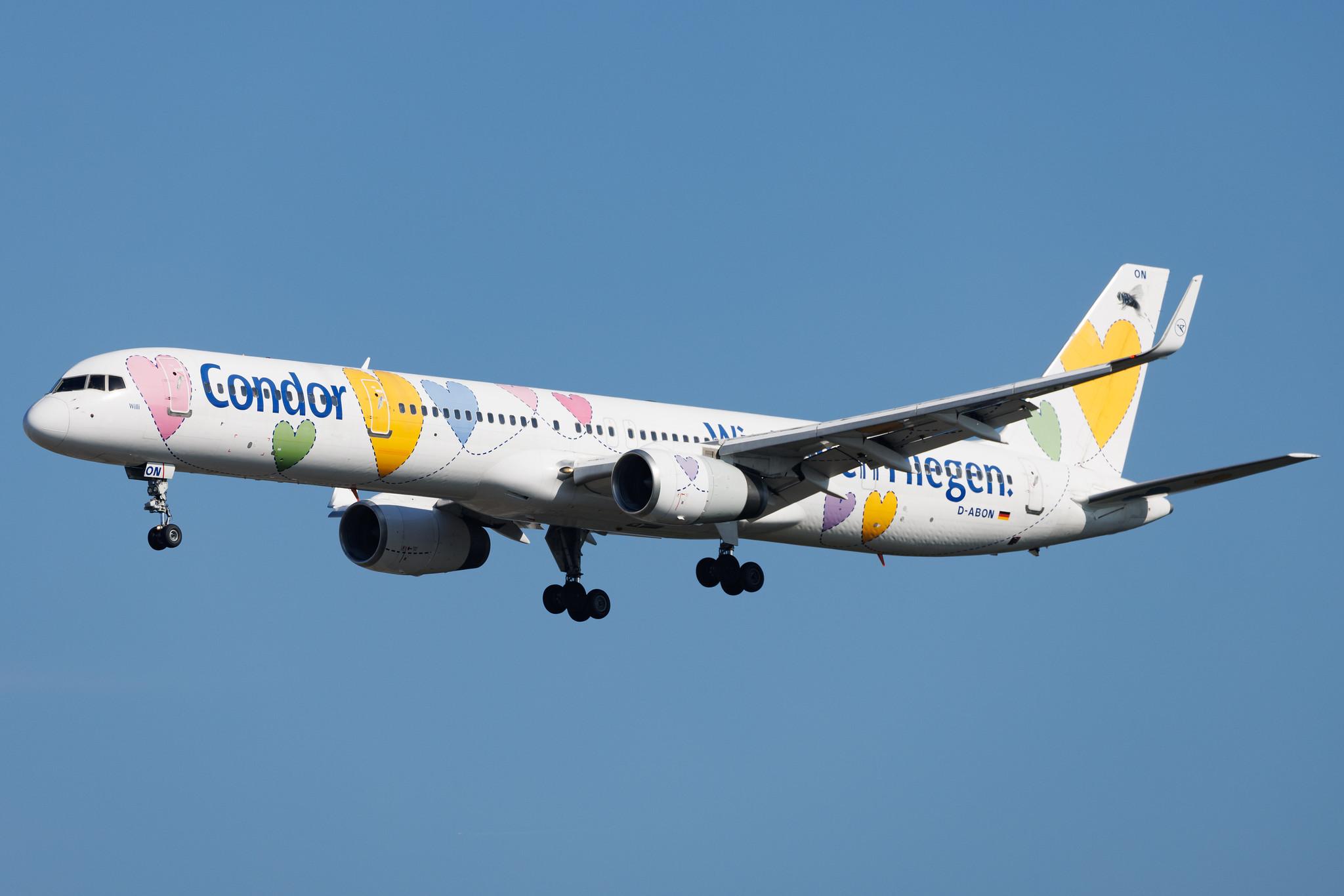 Frankfurt Airport: Condor (DE / CFG) | Livery: Wir Lieben Fliegen Livery | Boeing 757-330 B753 | D-ABON | MSN 29023