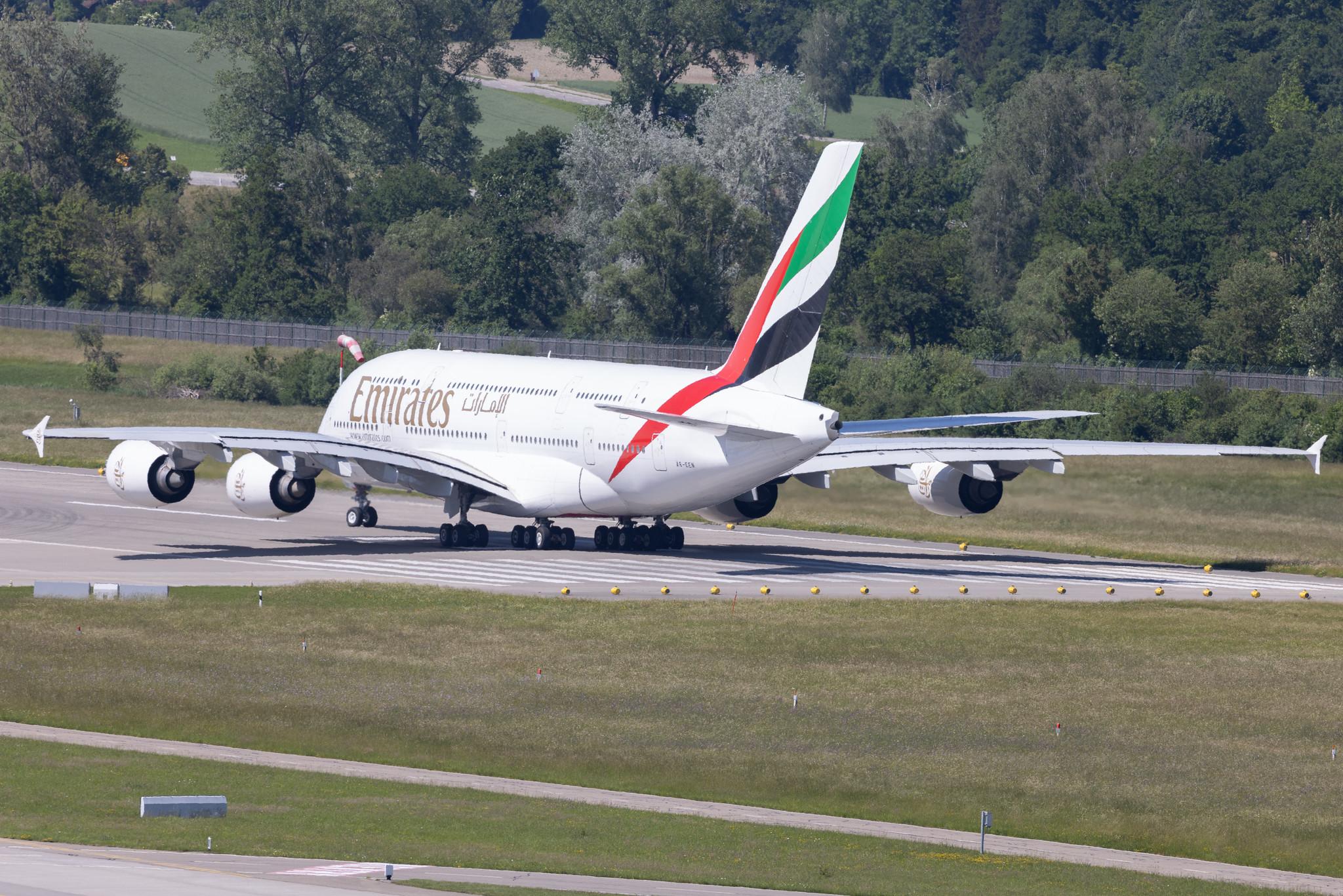 Flughafen Zürich: Emirates (EK / UAE) | Airbus A380-861 A388 | A6-EEN | MSN 135