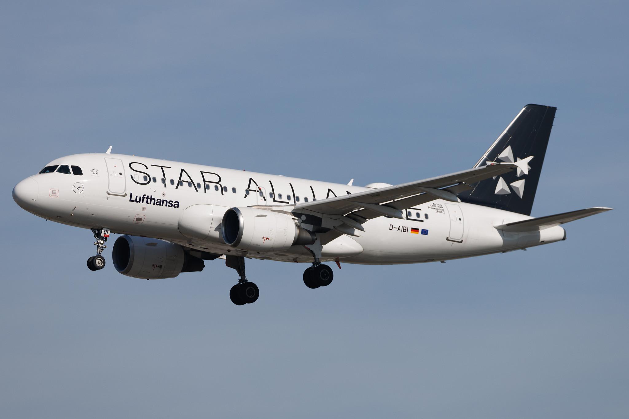 Frankfurt Airport: Lufthansa (LH / DLH) | Livery: Star Alliance Livery | Airbus A319-112 A319 | D-AIBI | MSN 5284