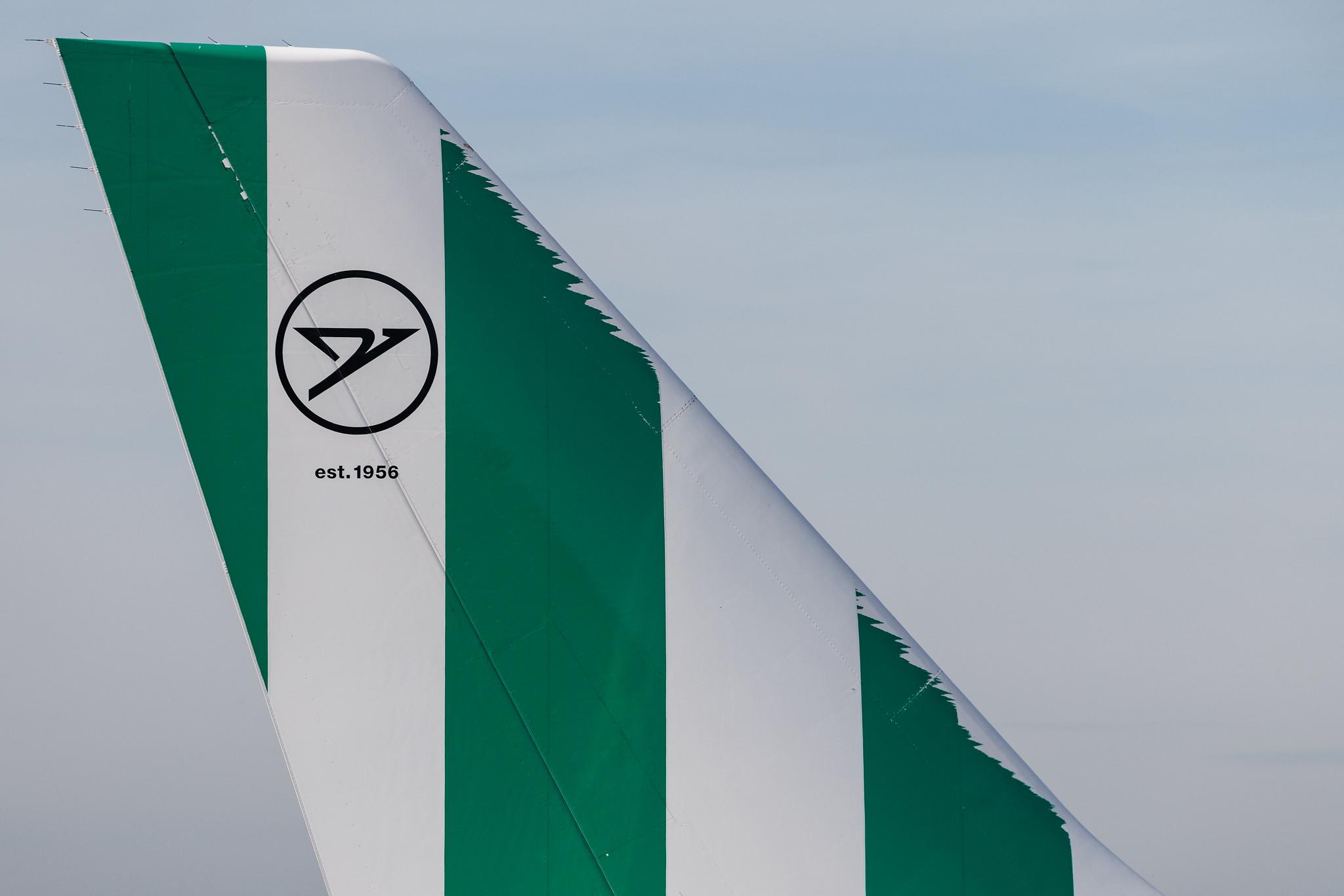 Frankfurt Airport: Condor (DE / CFG) | Airbus A330-243 A332 | D-AIYA | MSN 0824