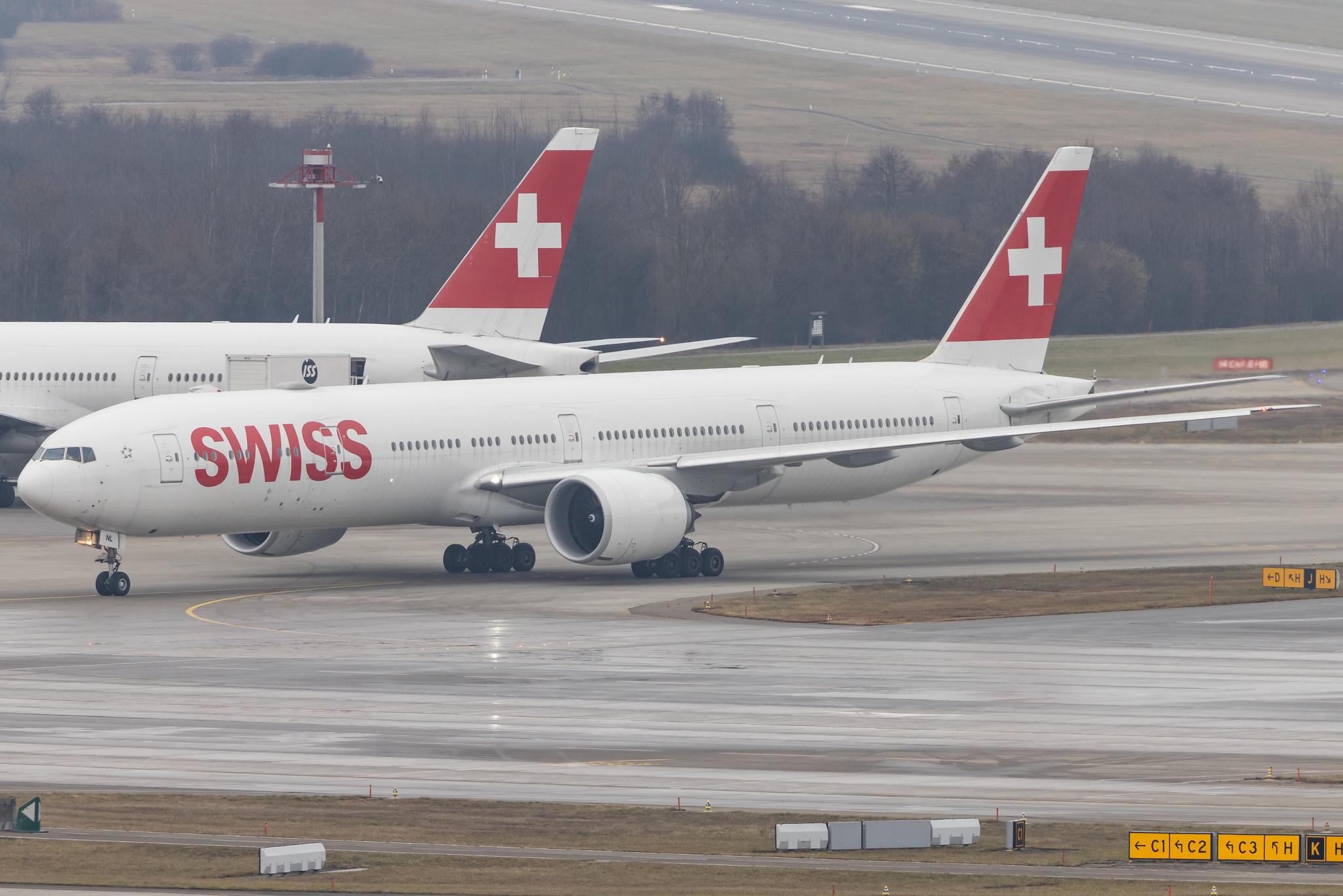 Flughafen Zürich: Swiss (LX / SWR) | Boeing 777-300(ER) B77W | HB-JNL | MSN 66092