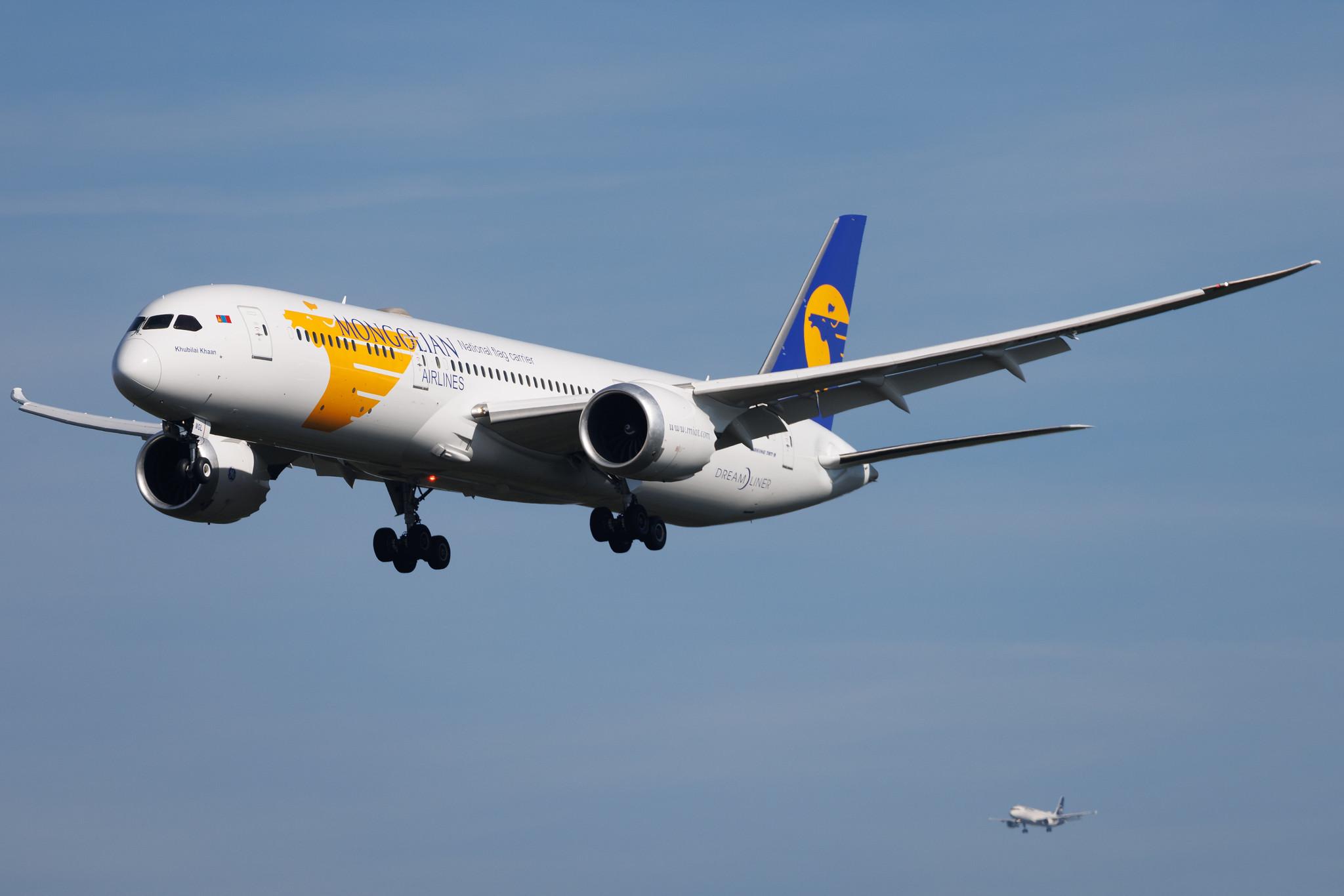 Frankfurt Airport: MIAT Mongolian Airlines (OM / MGL) | Boeing 787-9 Dreamliner B789 | EI-MGL | MSN 60326