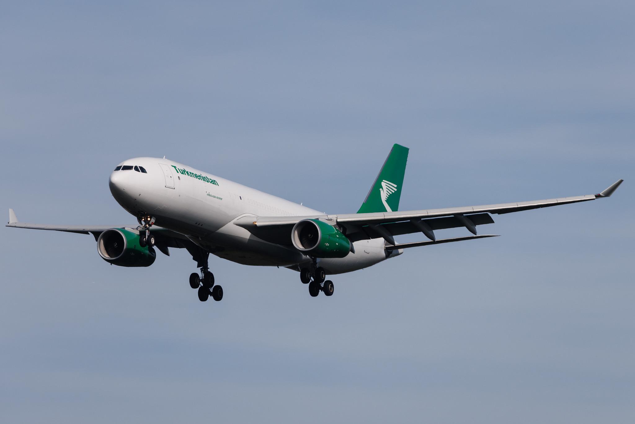 Frankfurt Airport: Turkmenistan Airlines (T5 / TUA) | Airbus A330-243(P2F) A332 | EZ-F430 | MSN 0815