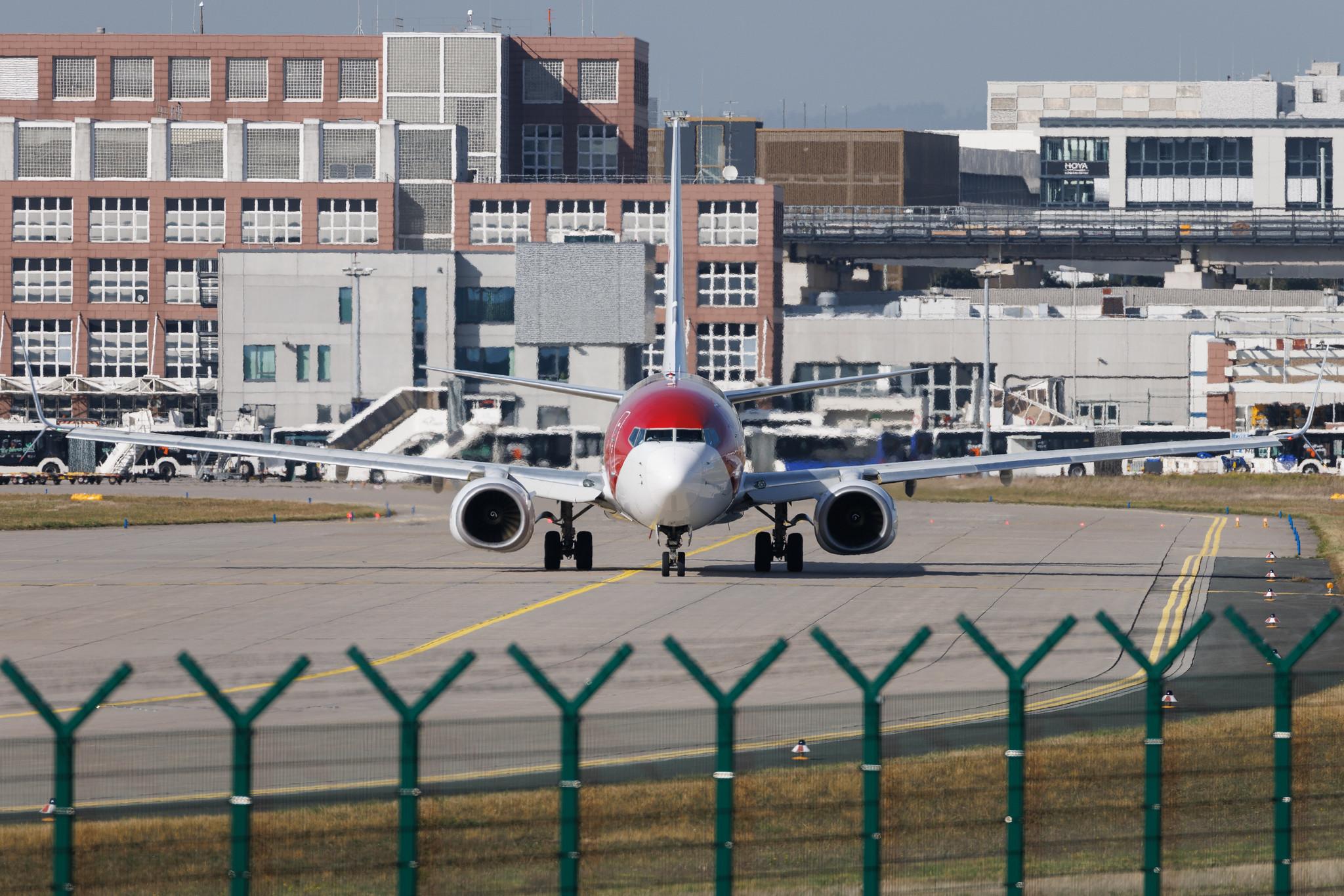 Frankfurt Airport: TUI (X3 / TUI) | Livery: RIU Hotels & Resorts Livery | Operator: TUI fly | Boeing 737-8K5 B738 | D-ATUZ | MSN 34691