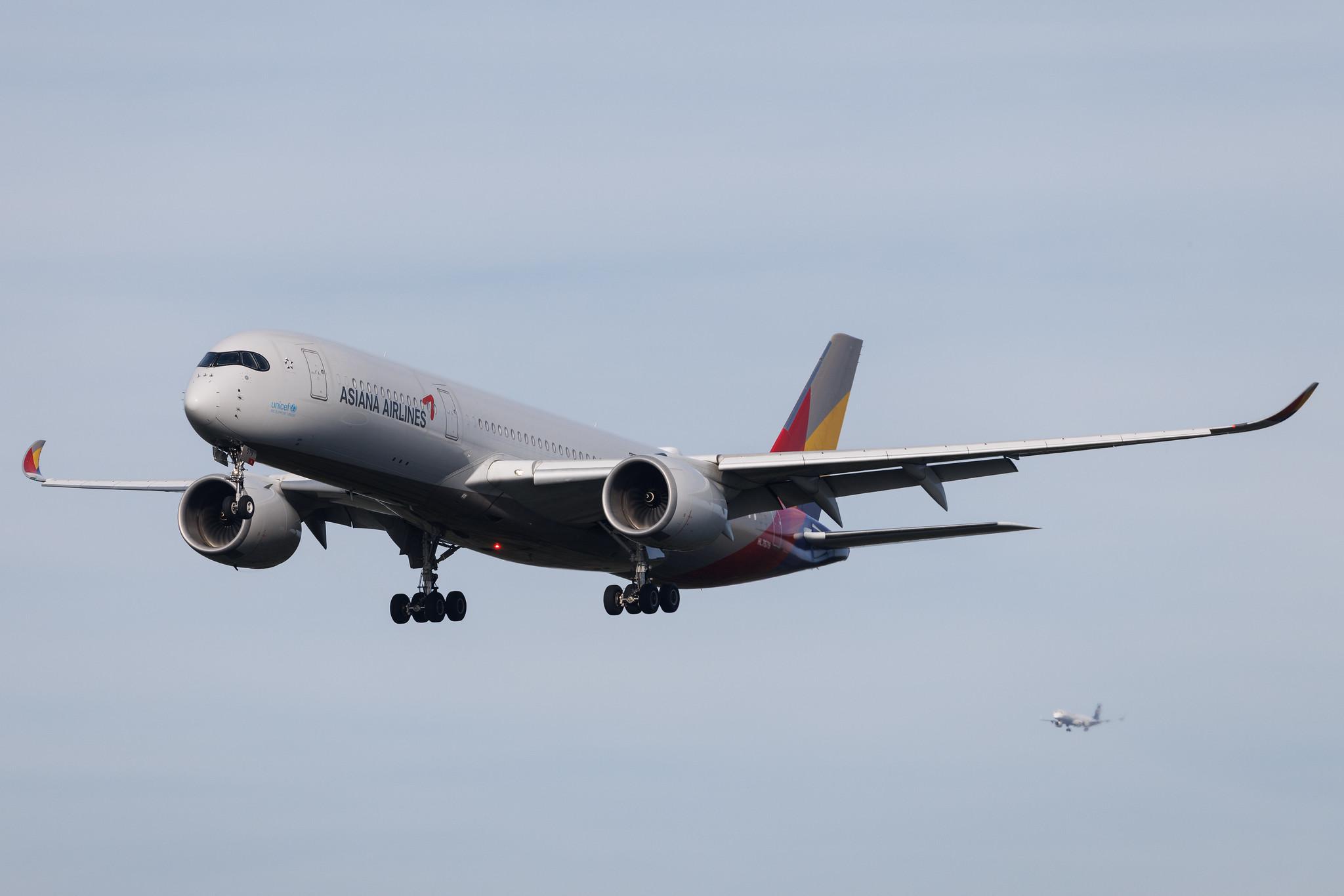 Frankfurt Airport: Asiana Airlines (OZ / AAR) | Airbus A350-941 A359 | HL7579 | MSN 176
