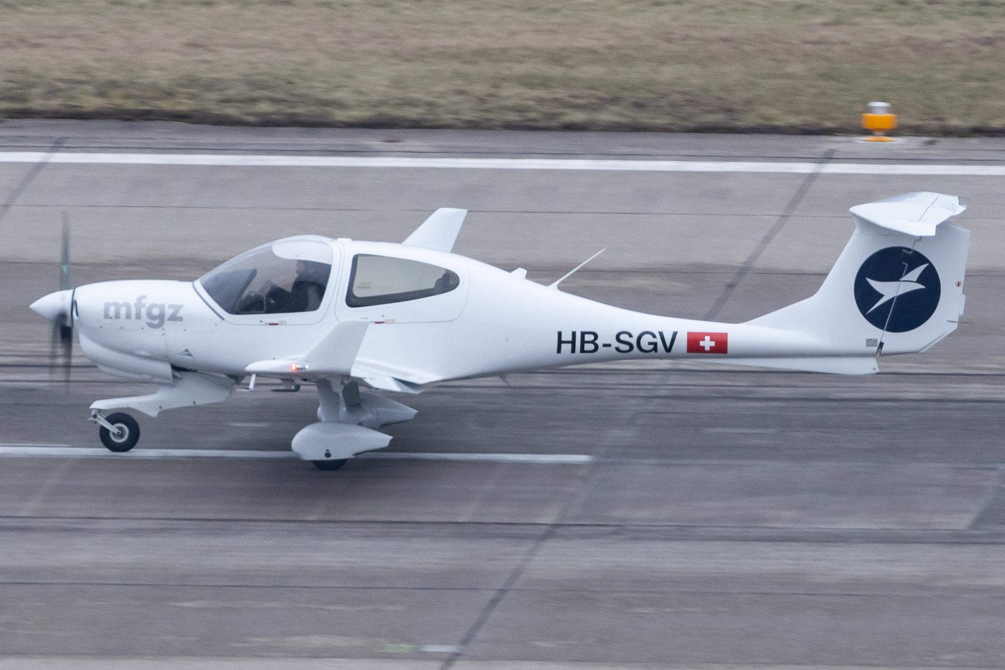 Flughafen Zürich: Private owner | Diamond DA-40NG Diamond Star DA40 | HB-SGV | MSN 40N305