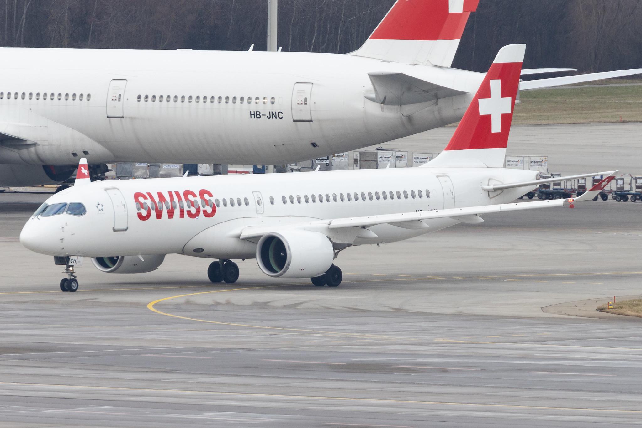 Flughafen Zürich: Swiss (LX / SWR) |   Airbus A220-300 BCS3 | HB-JCH | MSN 55021