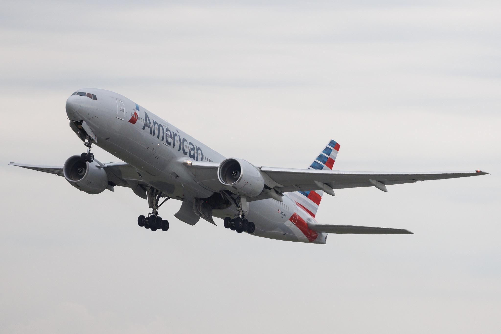 London Heathrow: American Airlines (AA / AAL) | Boeing 777-223(ER) B772 | N761AJ | MSN 31478